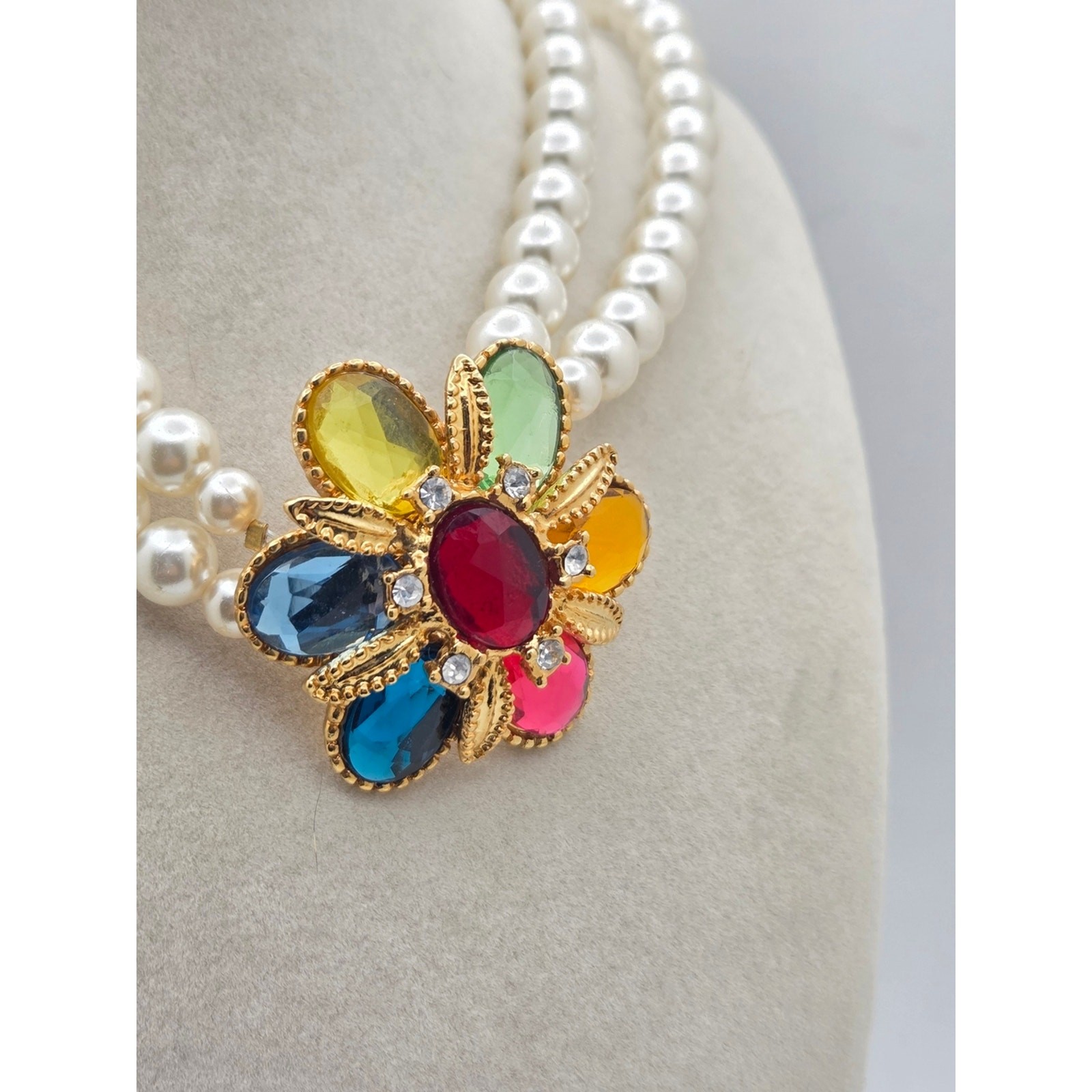 Vintage Style Multi-Color Cabochon Flower & Faux Pearl Double Strand Necklace –
