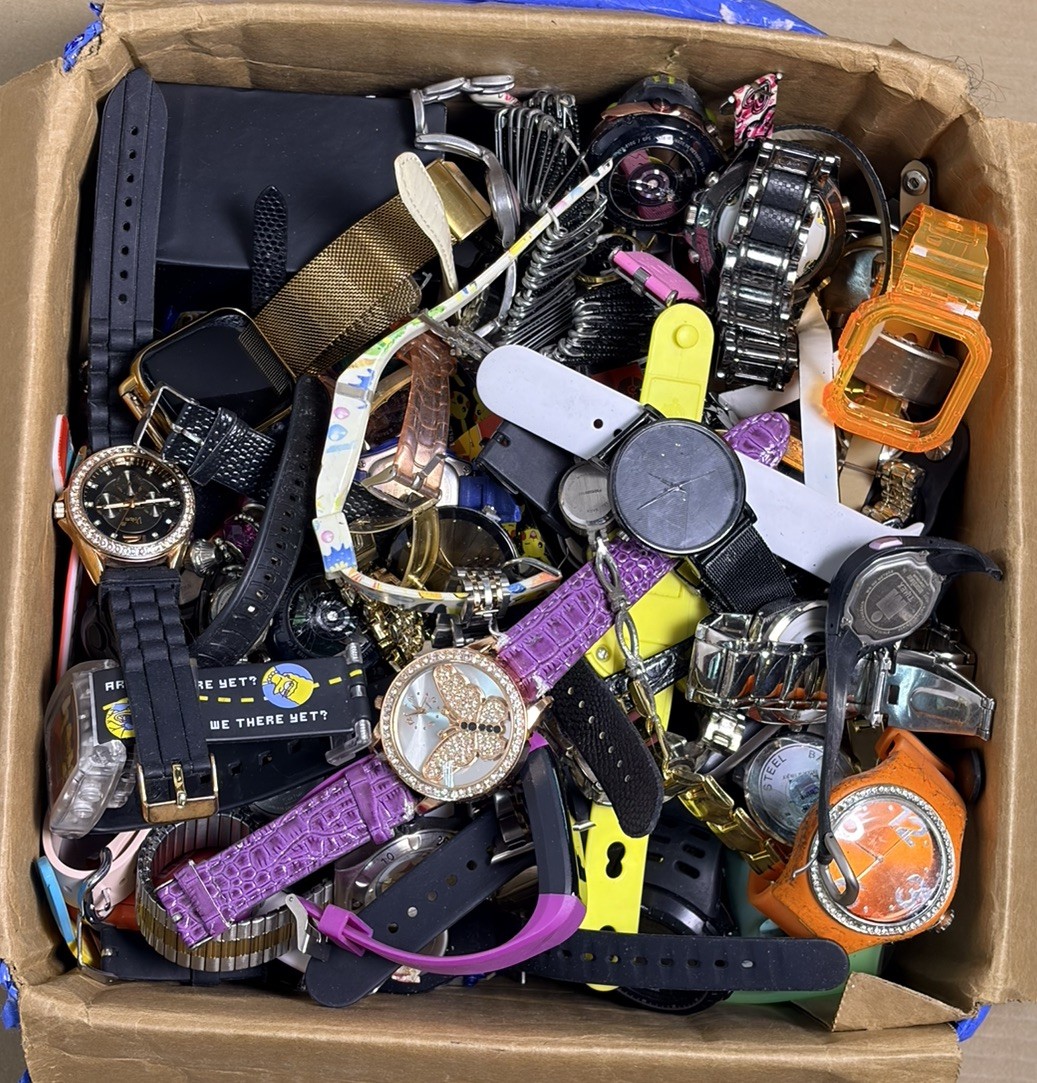 Large Vintage Junk Drawer Watch Lot 17++ Lbs