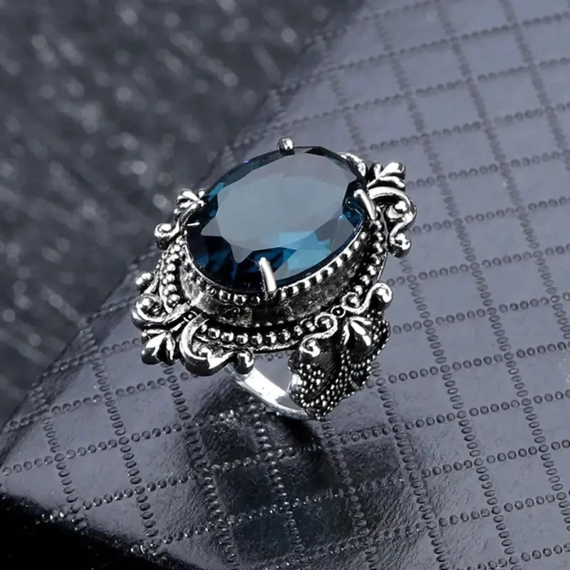 Carved Pattern Vintage Women Rings with Oval Blue CZ Stone Retro.