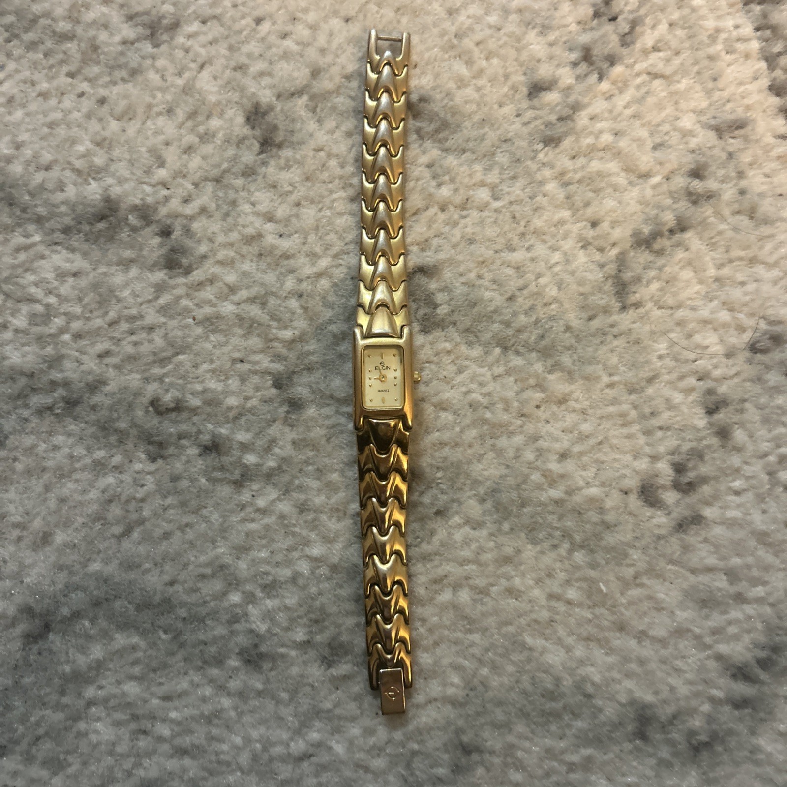 VINTAGE Women ELGIN ANALOG DRESS WATCH GOLD TONE TEXTURED BAND Missing Back