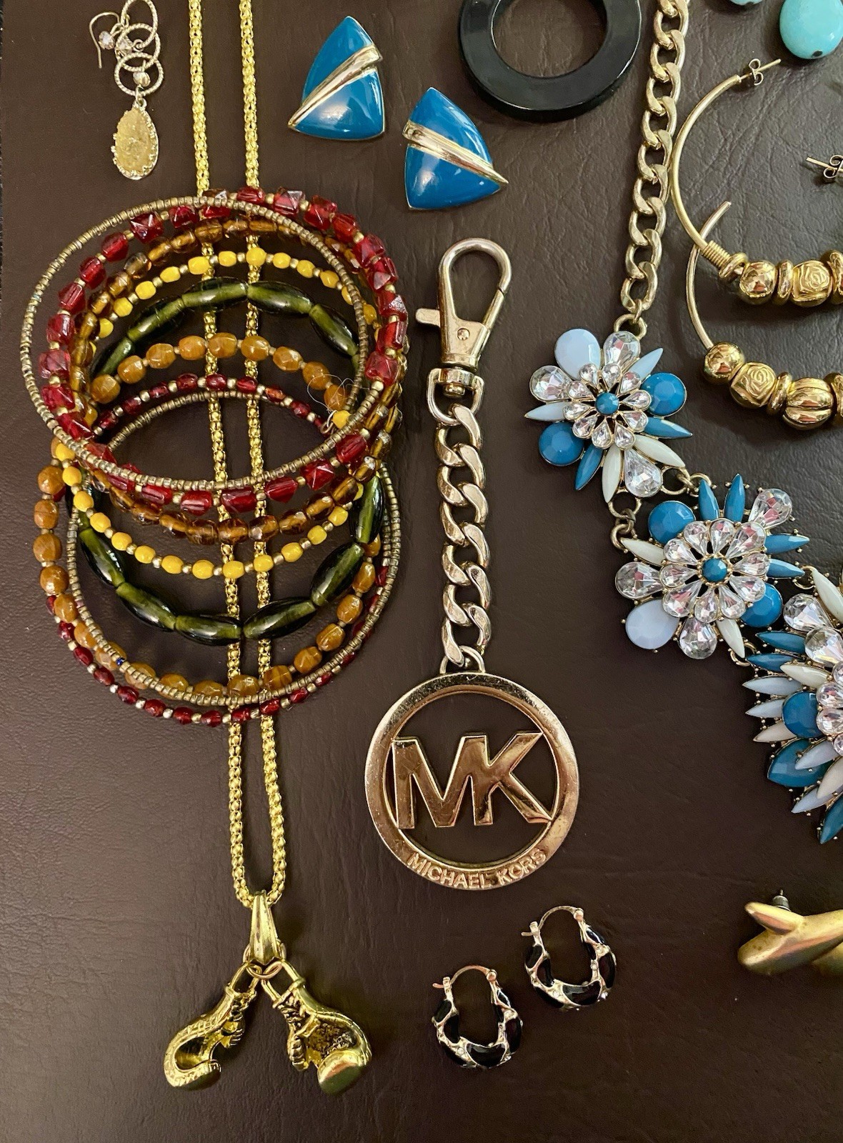 VTG – Modern Jewelry Bracelet Necklace Earring Hair Pin Rhinestone Lot