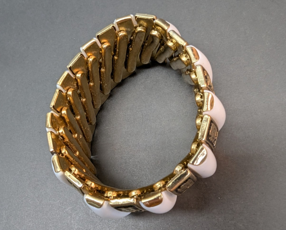 Chunky Chinese Writing White Lucite Stretch Lucite Bracelet Hong Kong Vintage