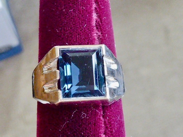 SIGNED V C VINTAGE 10K YELLOW GOLD FILLED NEW OLD STOCK 70’S SIZE 11 BLUE RING