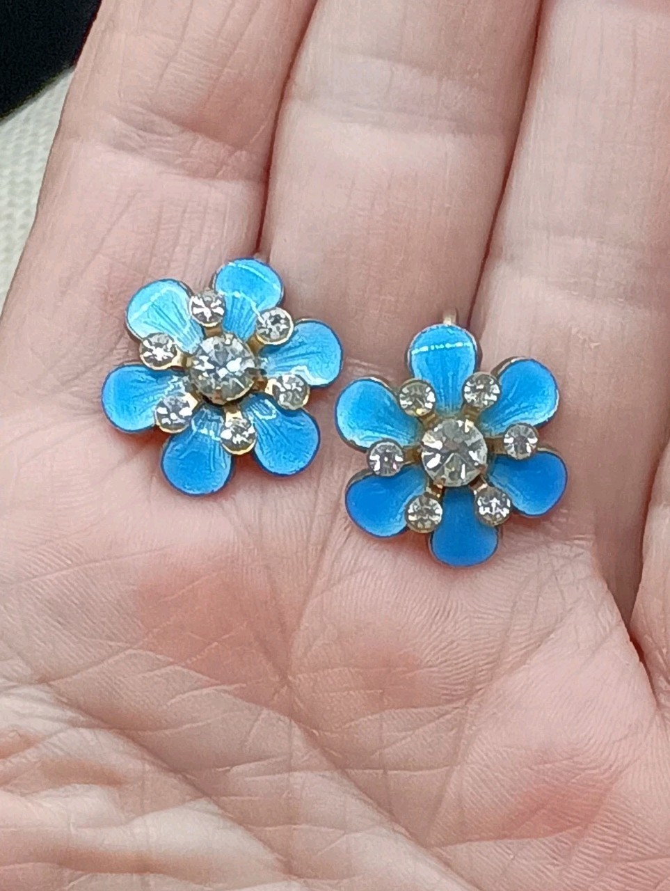 Vintage Blue Flower Earrings Guilloche Enamel Rhinestone .75″ Screw Back