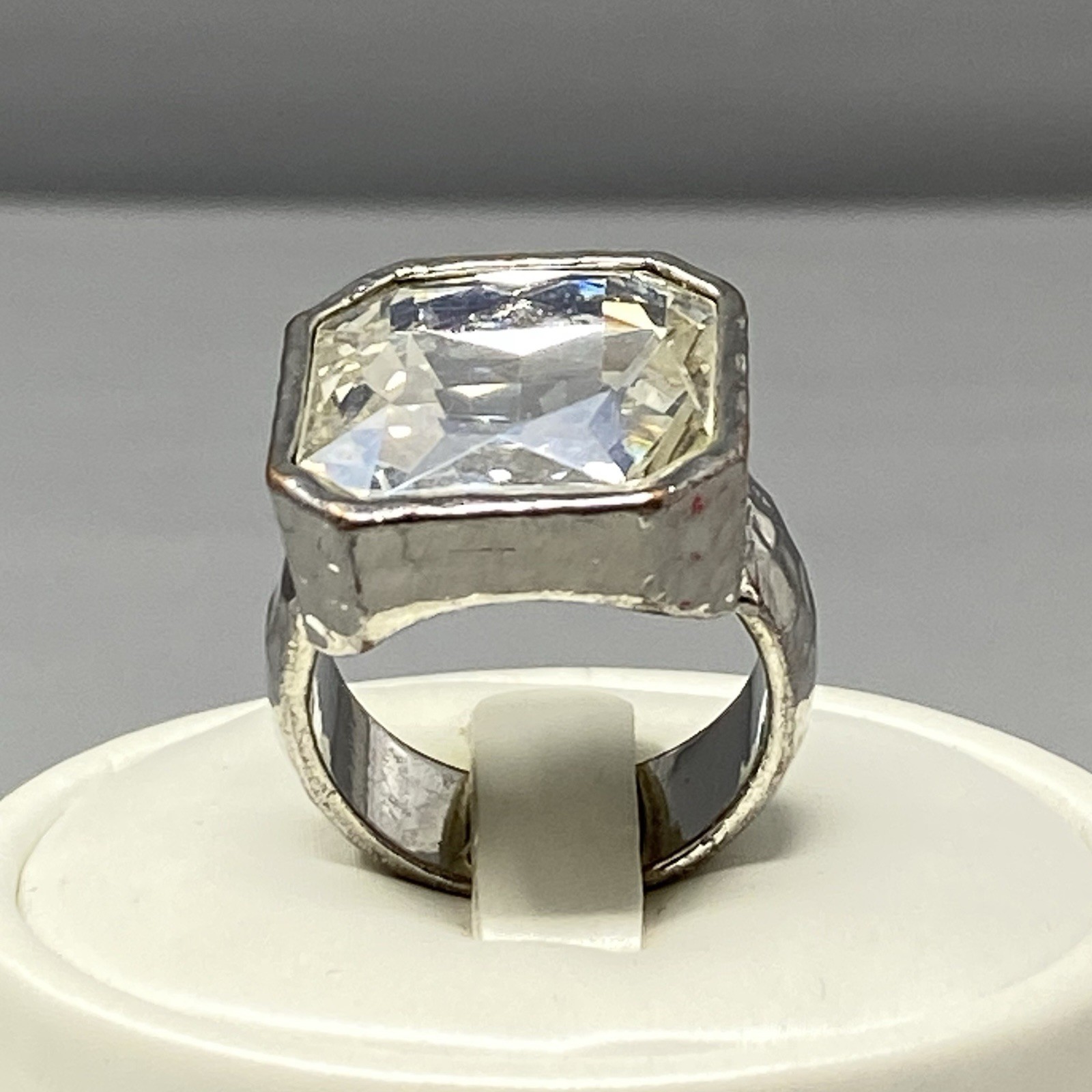 Large Rhinestone Ring Clear Glass Silver Tone Band Bezel Set Wide Band Sz 7.75