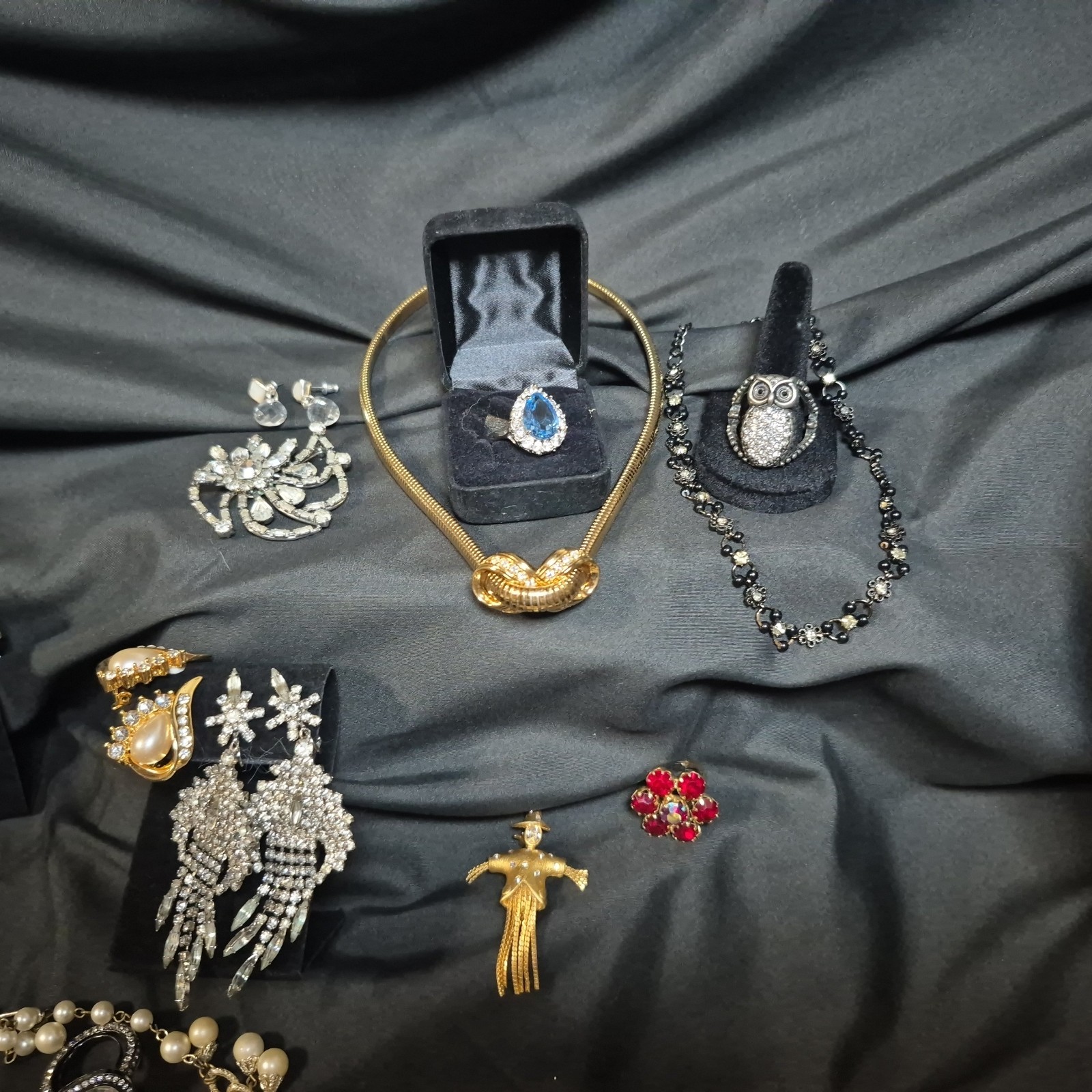 Jewelry Vintage to Modern Costume Mixed Lot Estate Gold Tone