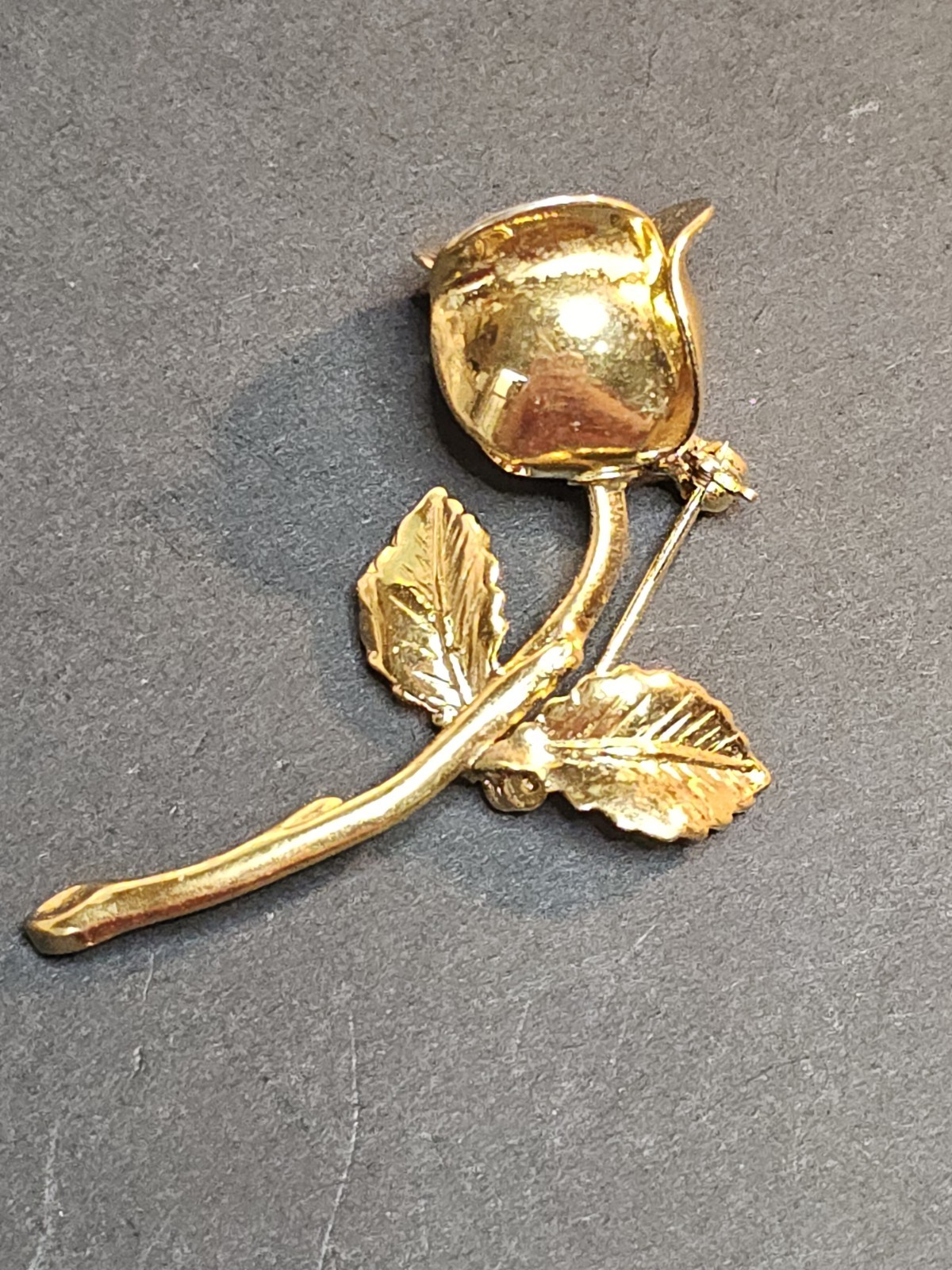 Vintage Monet Gold Tone Rose Brooch Long Stem Pin Polished Flower Romantic 3D