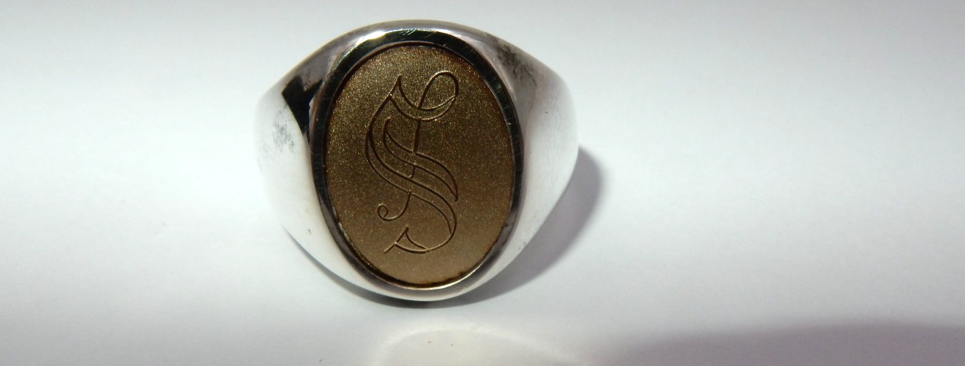 VINTAGE STERLING SILVER 14K GOLD SIGNET RING – “S” MONOGRAM, SIZE 9.5, 12 GRAMS