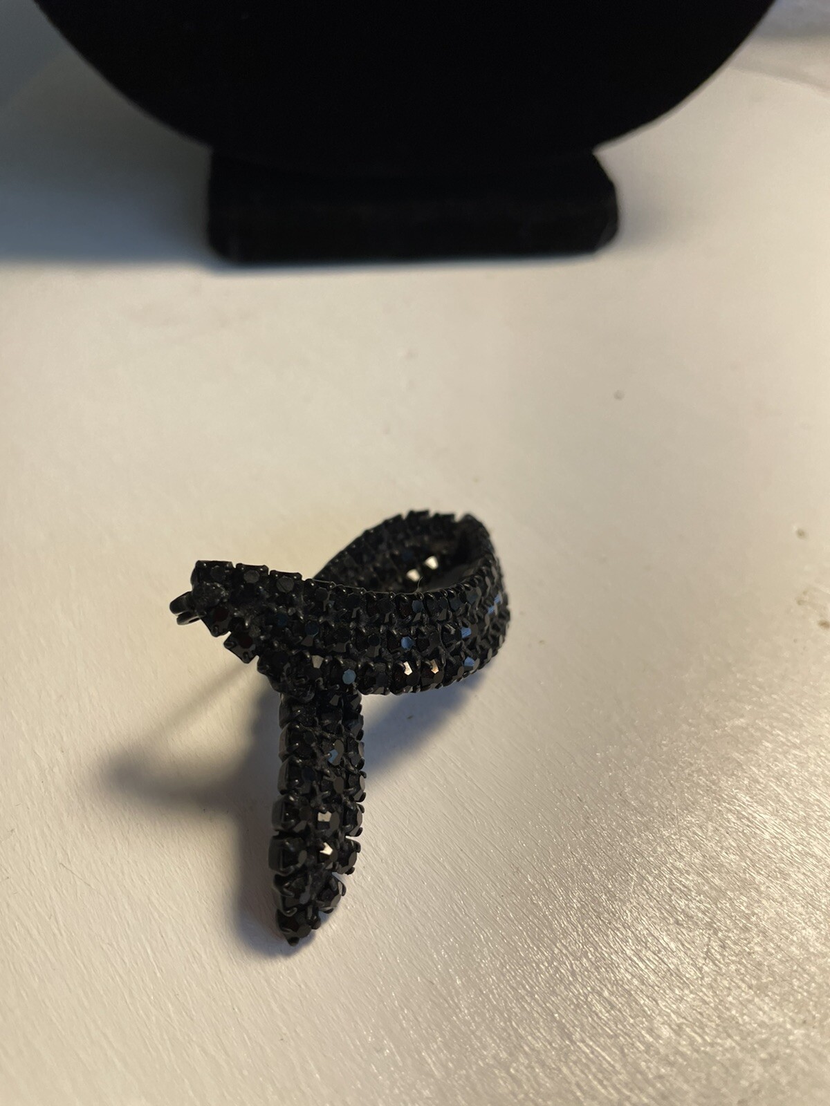 vintage brooch And earrings. Black stones handset. None missing