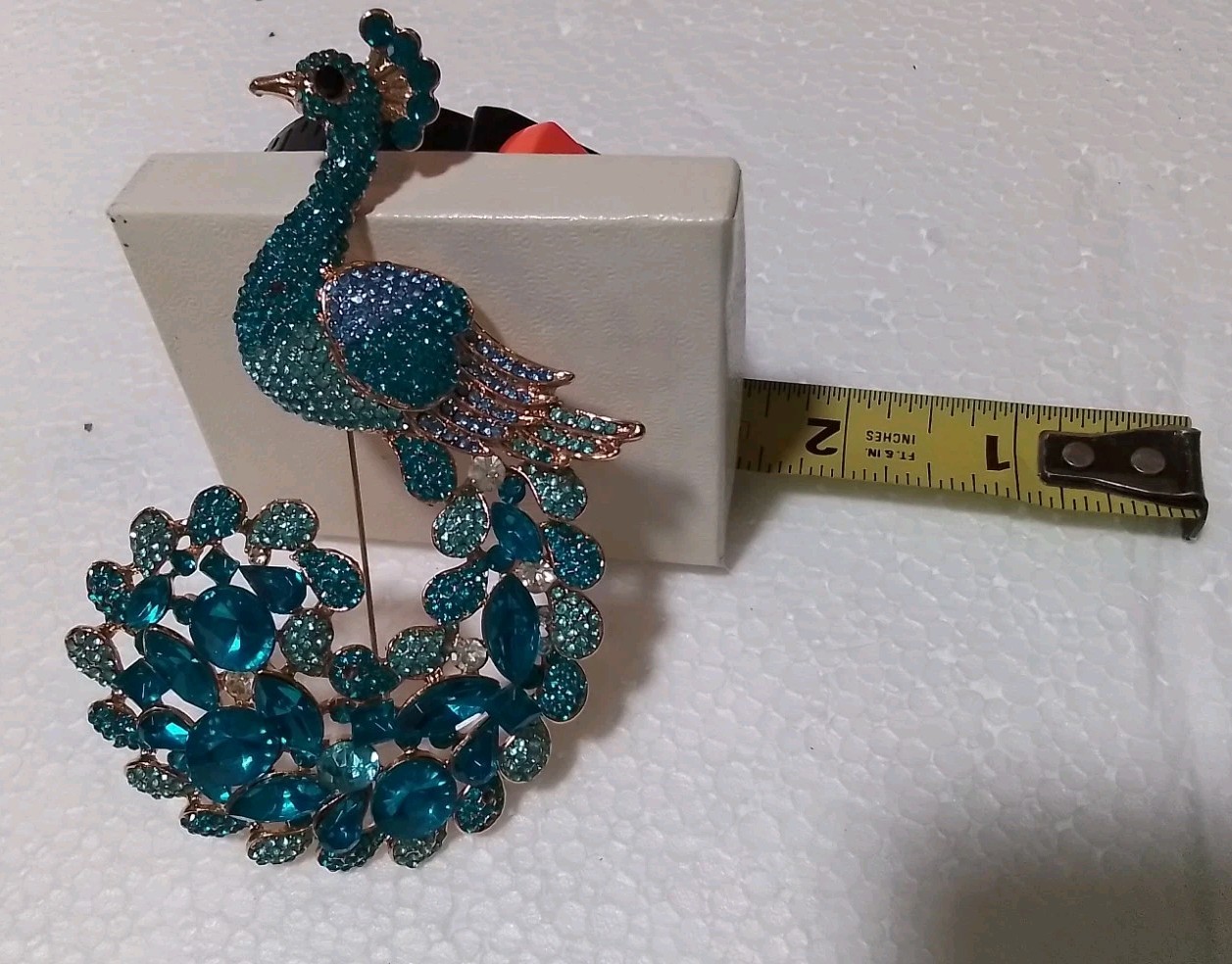 Vintage Peacock rhinestone goldtone Brooch 4 1/2″ high