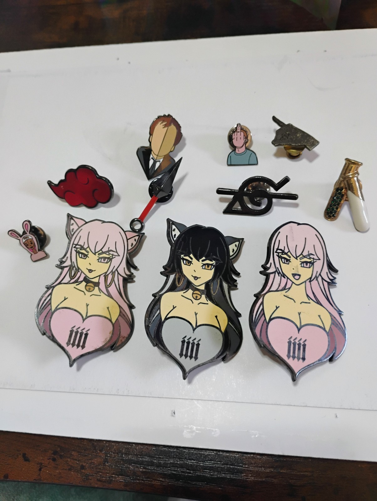 Random Lot Of Pins (11)