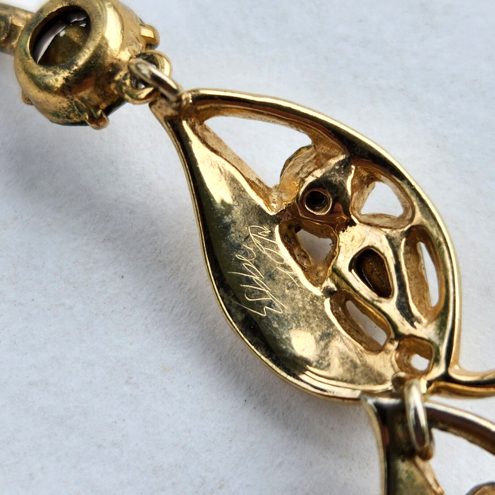 Hess-Appel NY Jolle 1940s Necklace Yellow Gold Plated Rhinestone Choker 15.25″