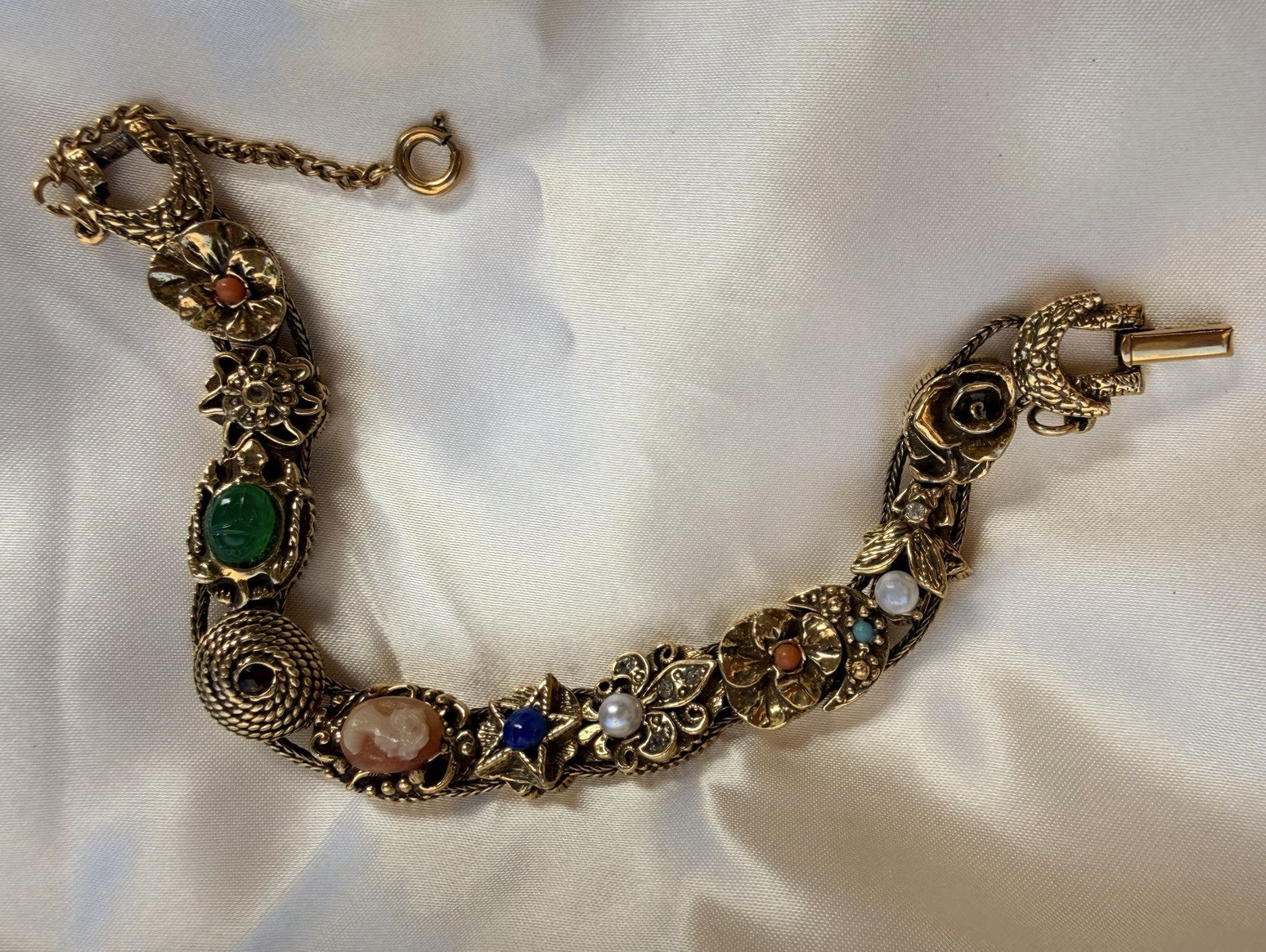 Goldette N.Y. Vintage Signed Gold Tone Charm Bracelet Toggle Glass Cabochons