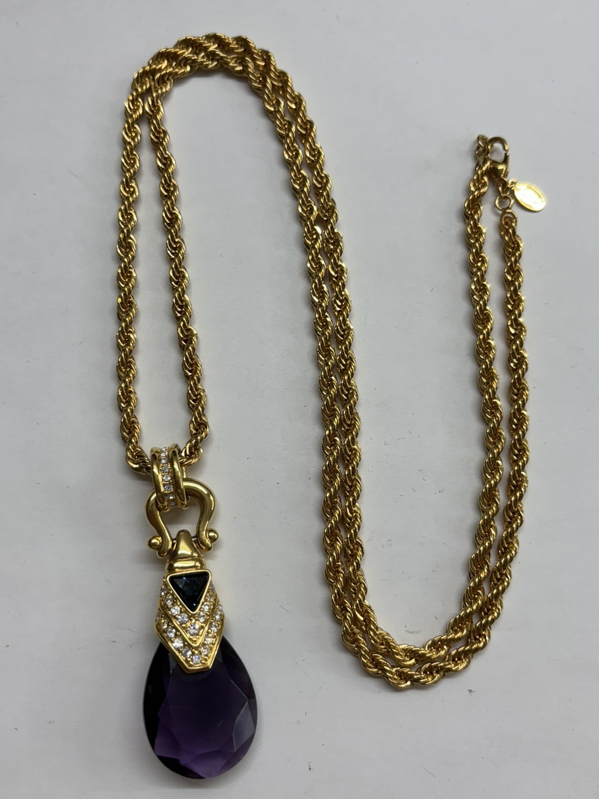 Nolan Miller Glamour Collection Gold Tone purple lucite Pendant Necklace
