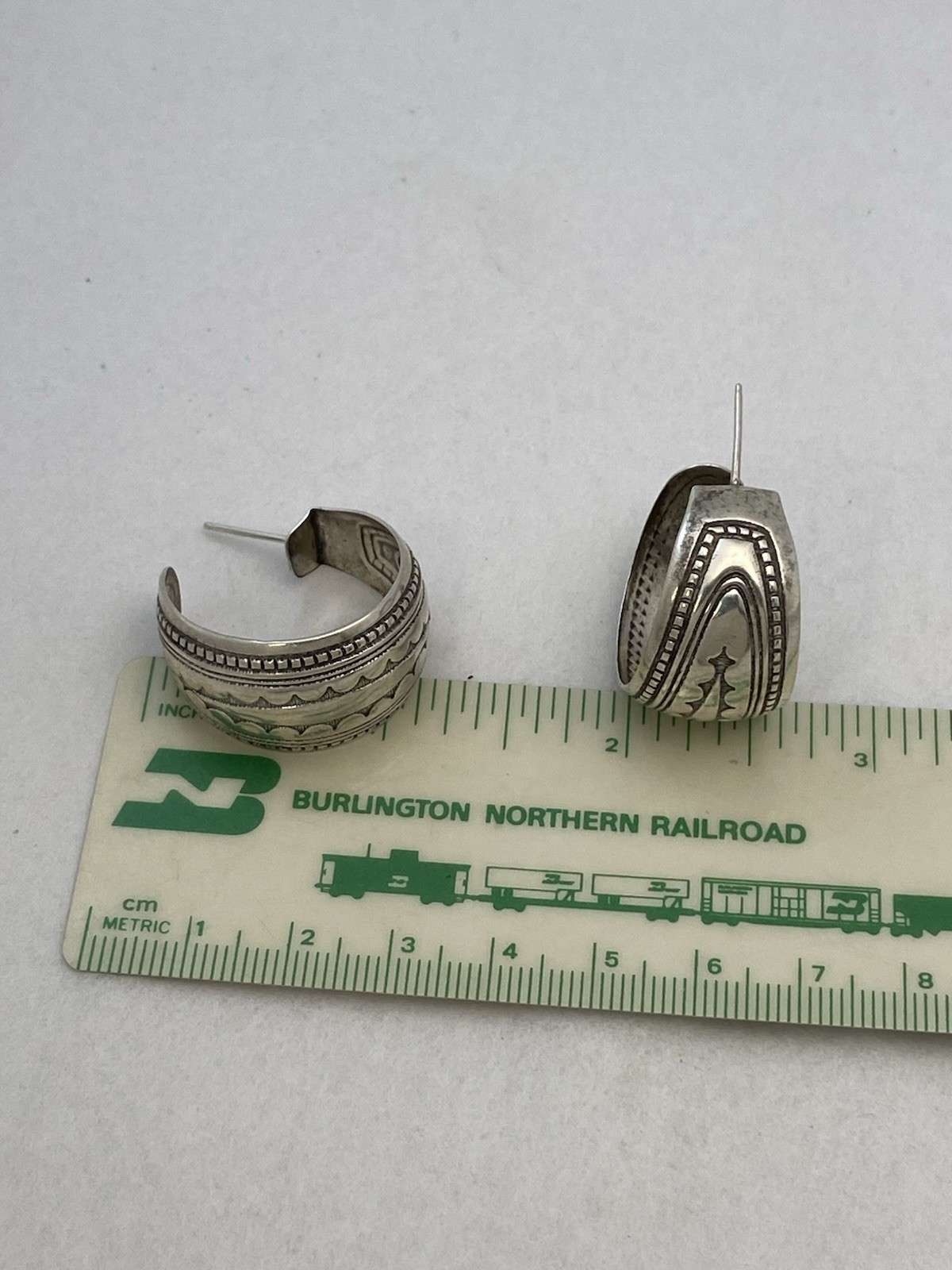 Sterling Silver Hoop Earrings Stamped Design 1″ x 5/8″ 9.7 g Pierced Post