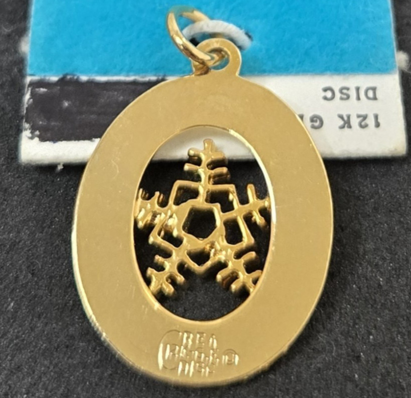 CREA 12Kt Yellow Gold-Filled Snowflake Ski Sipapu New Mexico Disc Pendant