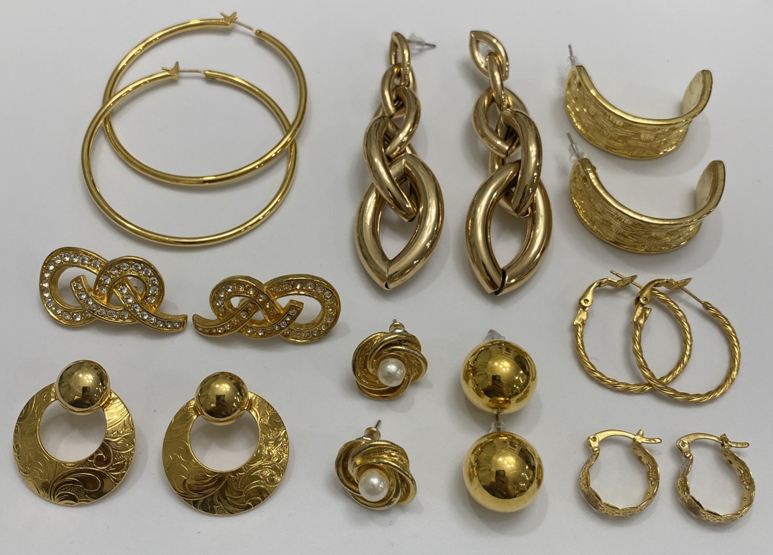 ✨Vintage To Now Lot Of 9 Pairs Beautiful Gold Tone Estate Pierced Earrings✨
