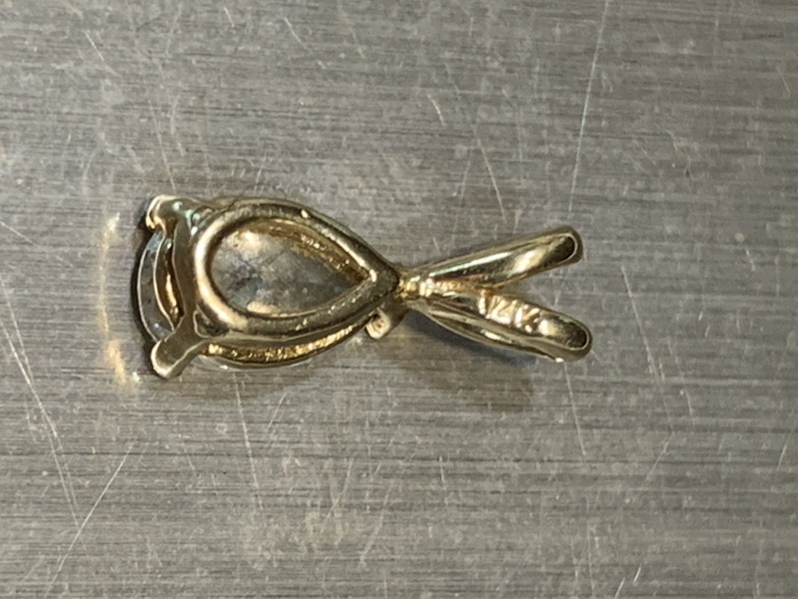 14kt Yellow Gold Pendant Tear Drop Clear Stone Unknown Hallmarked On Back