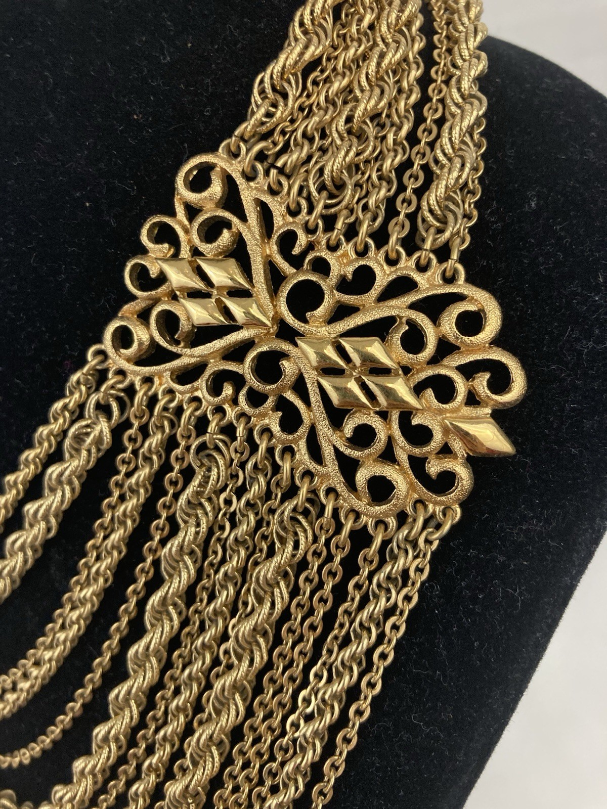 Vintage 1969 Monet Festoon Necklace Gold Tone Statement Piece Rare Excellent