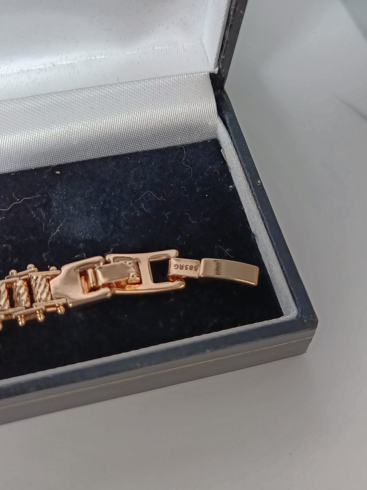 Vintage 1990-s Rolled Gold Bracelet- Hallmarked 585 RG!!