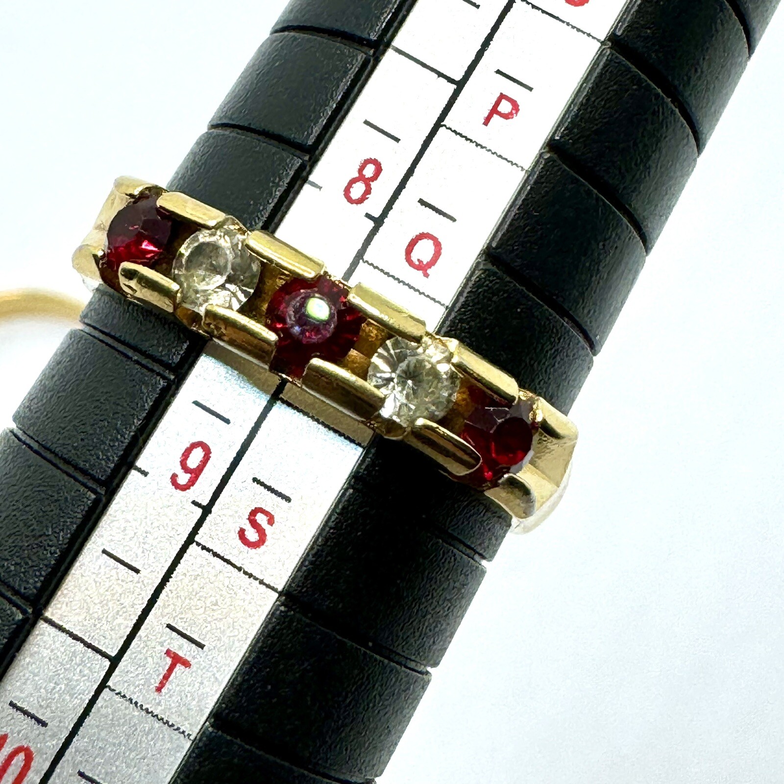 BEAUTIFUL Set Of 2 Vtg Red Clear Rhinestone Gold Tone Metal Band Size 8.5 Rings
