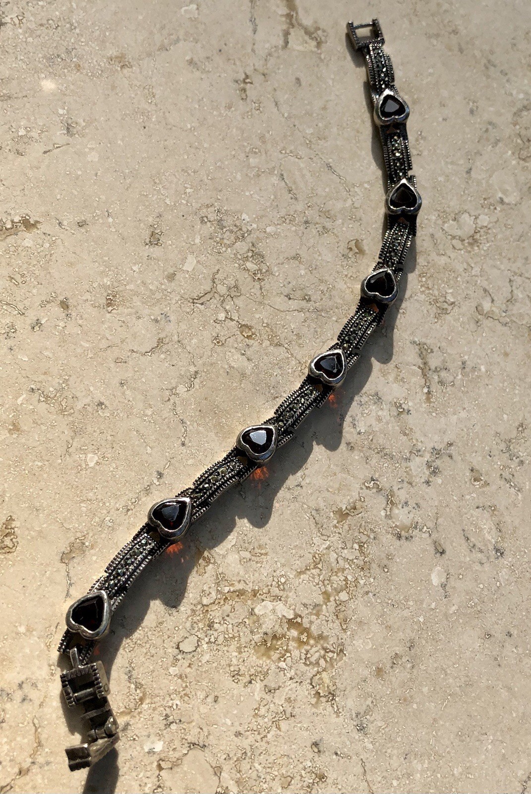 ❤️✨Genuine VINTAGE STERLING SILVER MARCASITE GARNET HEART ESTATE Tennis Bracelet