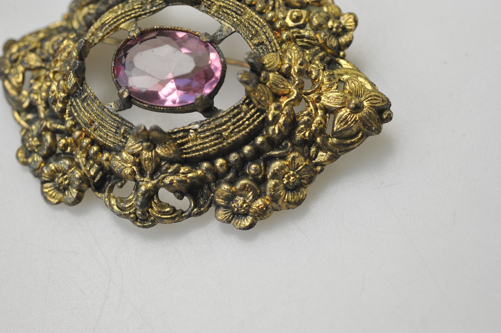 Vintage Brooch Czech Style Brass Floral large Glass Stone wear rehab T14