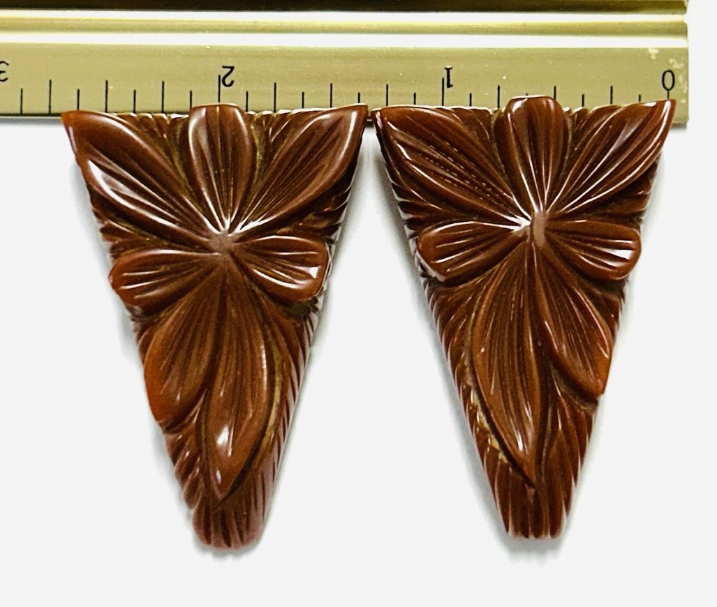 Vintage Pair Of Art Deco Carved Flower Brown Bakelite Dress Clip Tested Estate