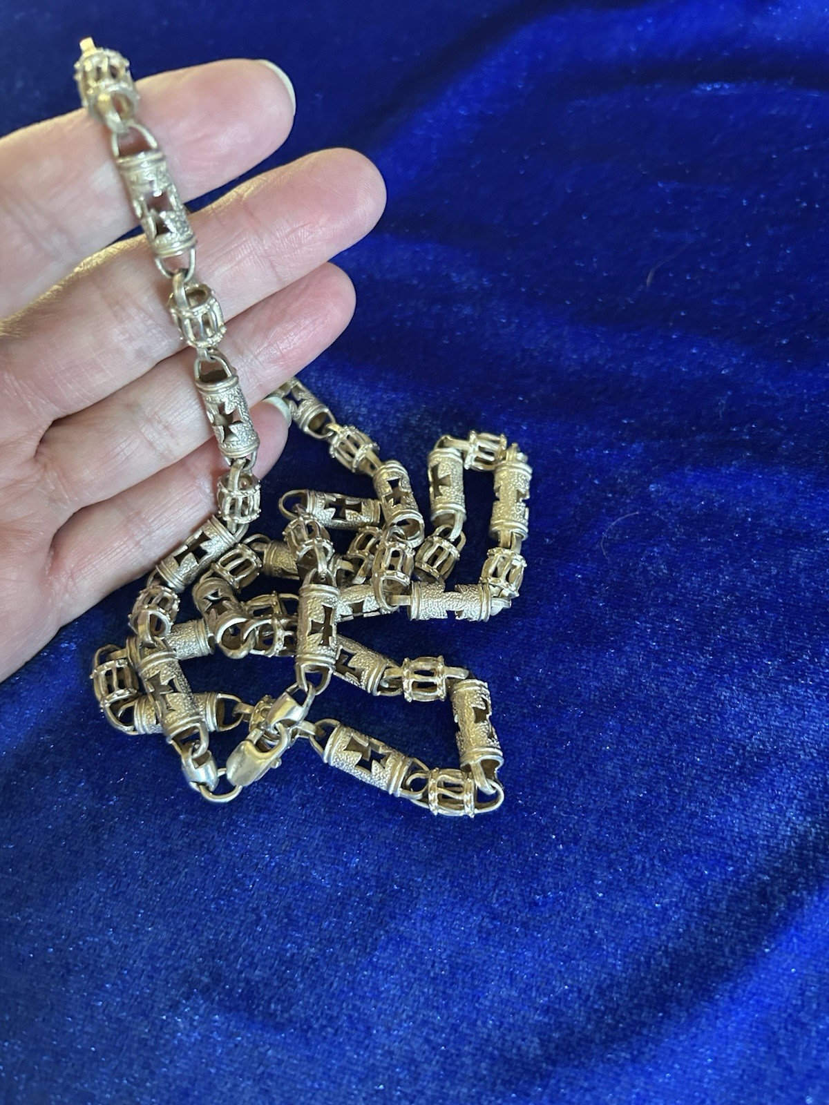 Vintage Sterling Roman Cross Shield &Columns Barrel Bead Handmade Necklace Nice!