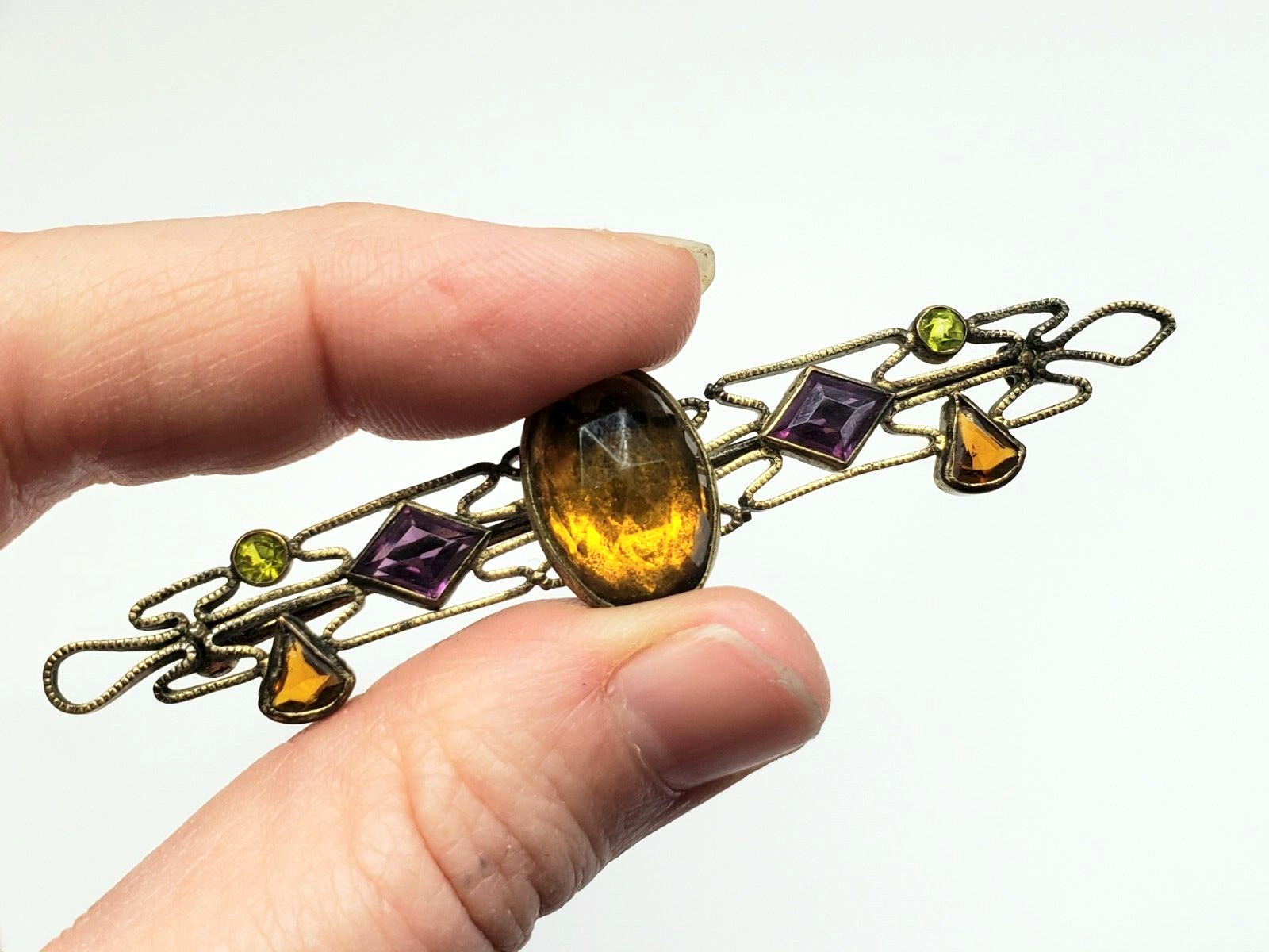 Vintage Art Deco Glass Faux Gemstone Brass Plated Filigree Bar Pin Brooch