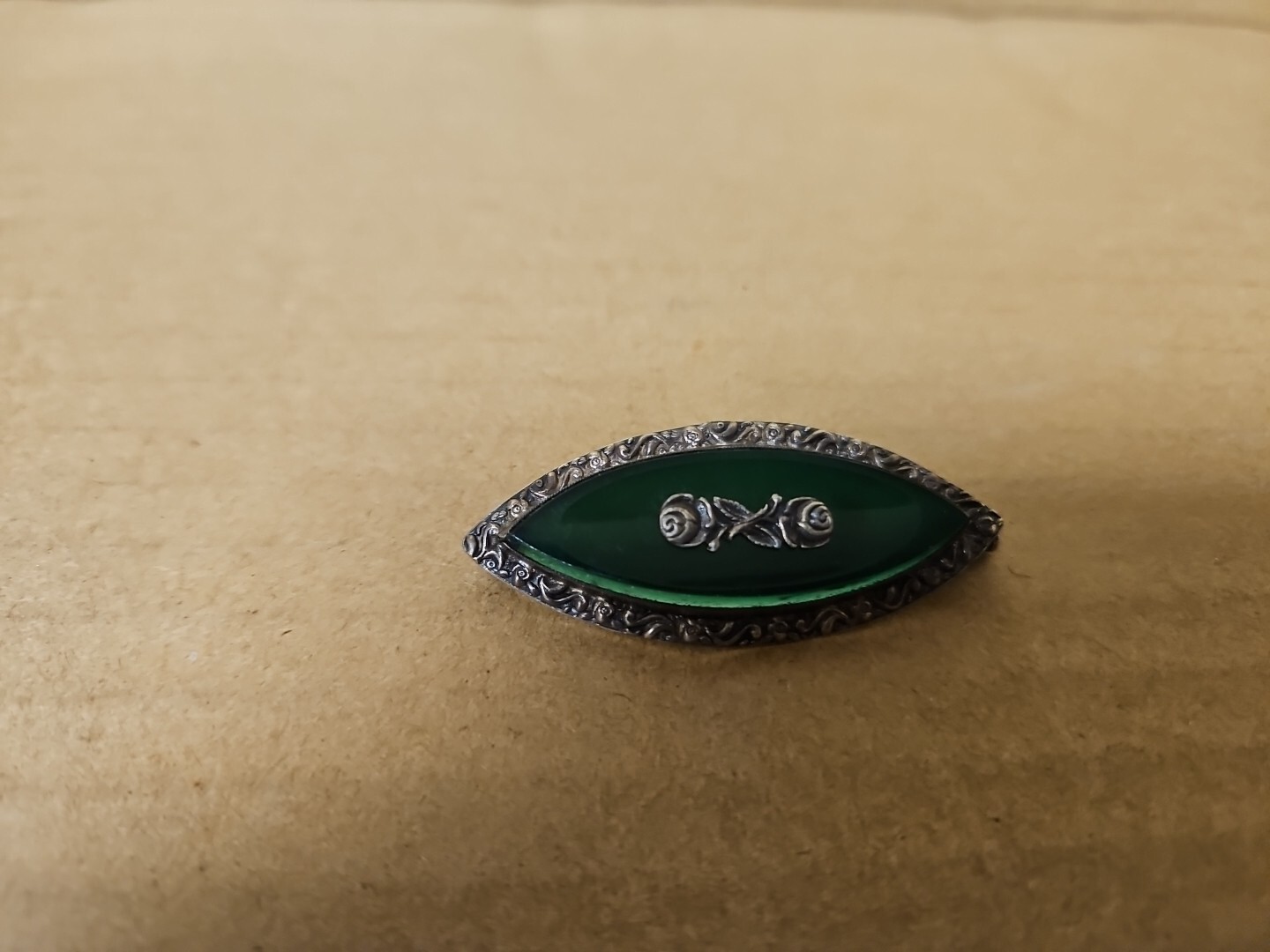 Antique Oval Rose & Green Gem 800 Silver Brooch Pin *SEE PICS*