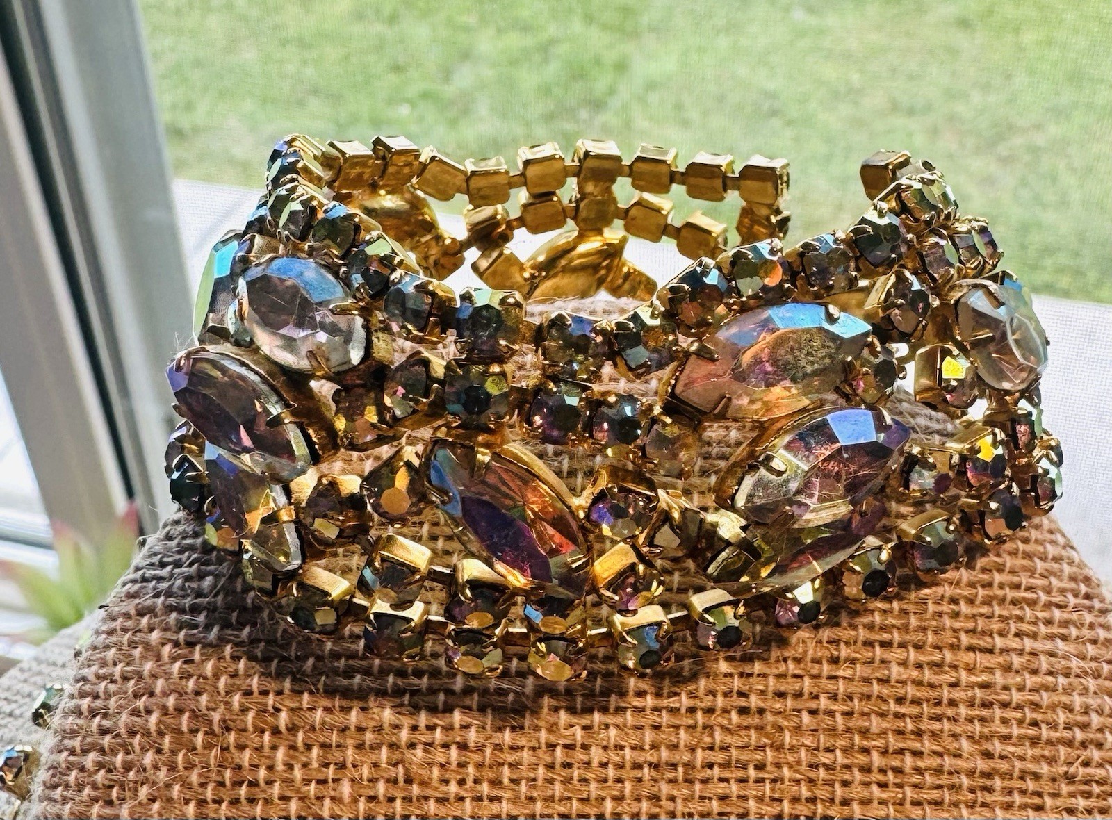 Vintage Unmarked Aurora Borealis AB Rhinestone Necklace Bracelet Gold-Tone