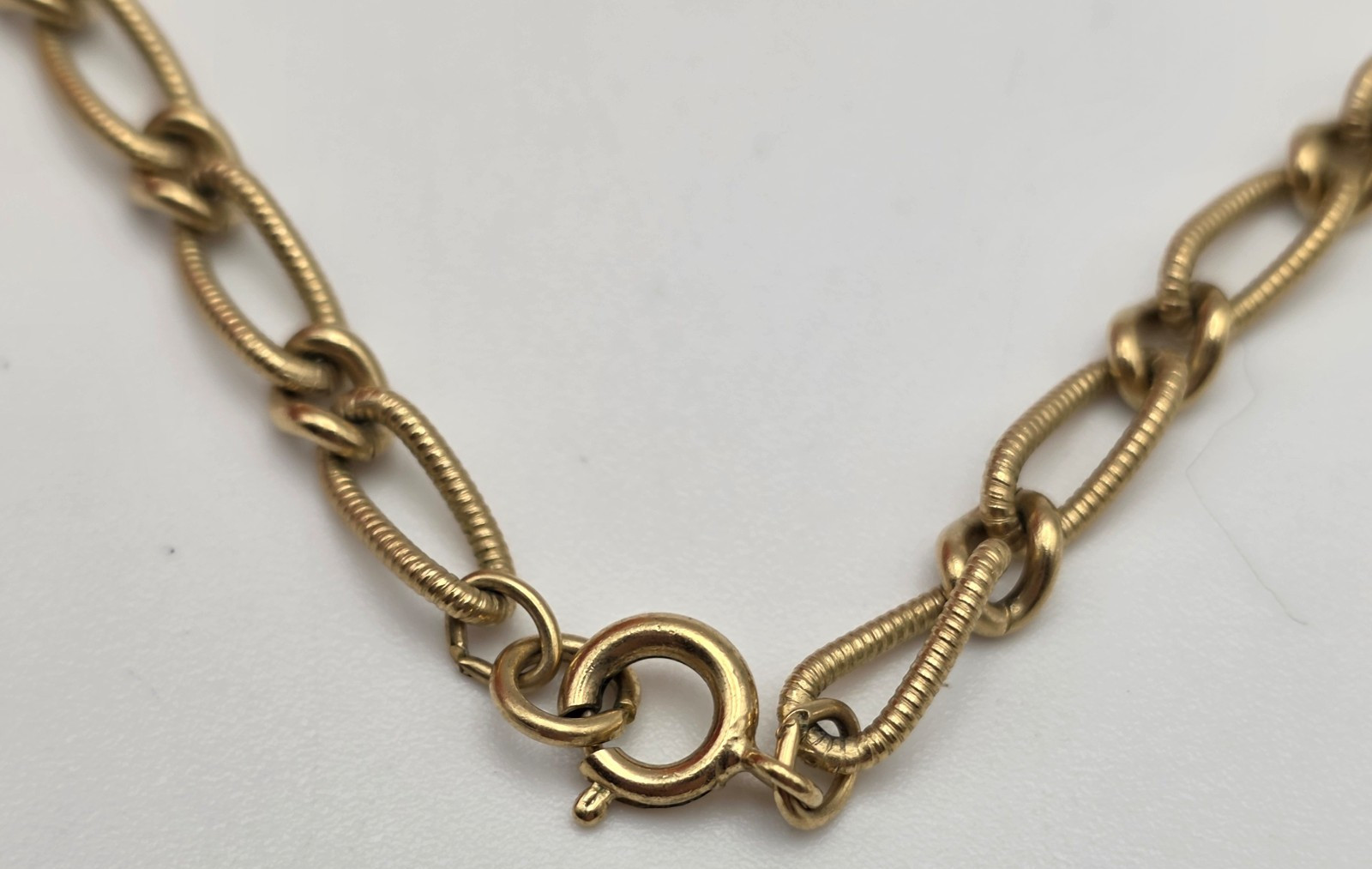 Vintage Gold Tone Leaf Fringe Necklace 23 In Textured Cable Chain Statement