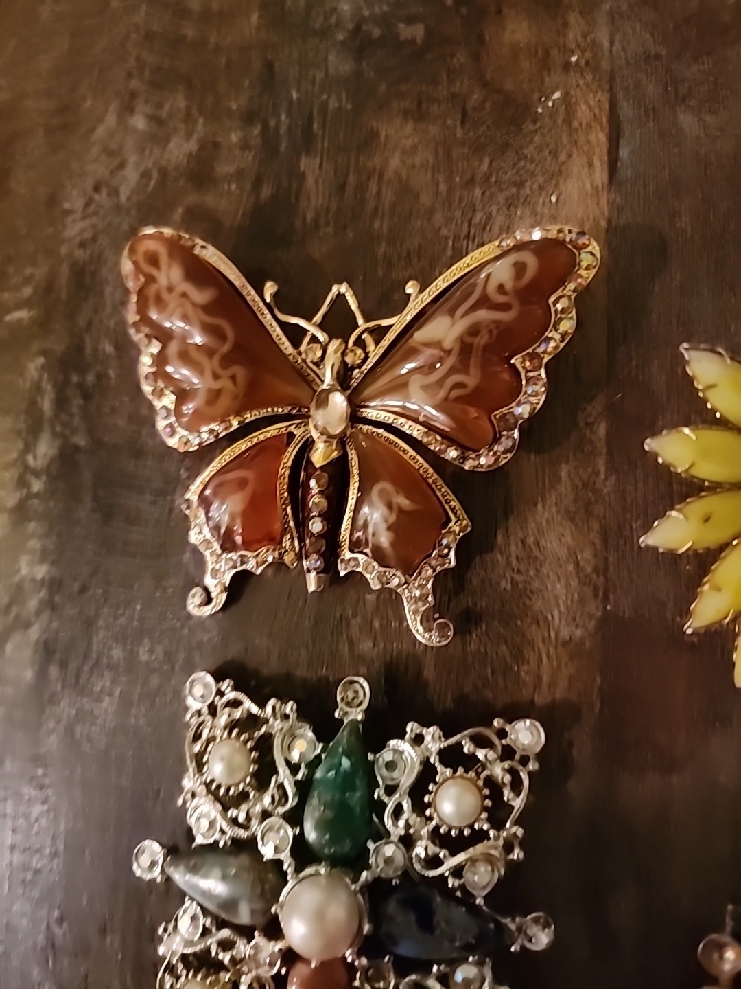 Brooch Lot Of 13 See Pictures