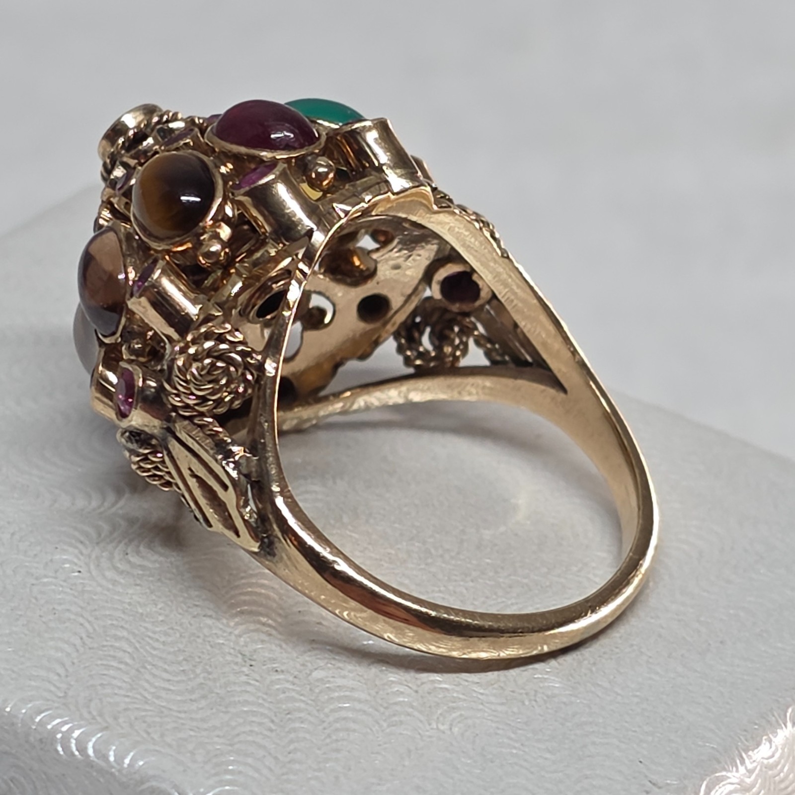 Vintage Thai Princess Harem Ring 18K Gold Multi Gem Cabochon 6.8g Sz 7.75
