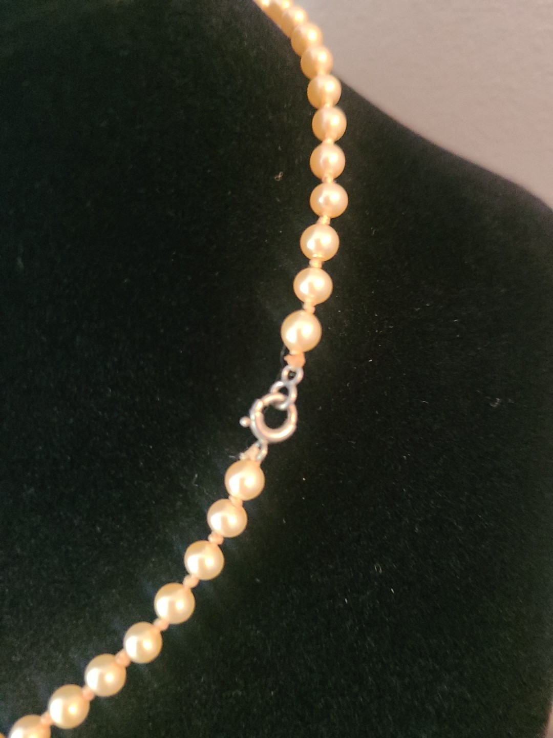 Vintage Faux Pearl Necklace Graduated Knotted Cream Pearl Choker 14″