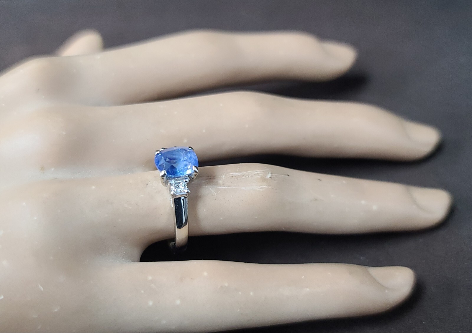 14K white gold engagement ring 2.21ct. Natural Untreated Blue Sapphire Cushion