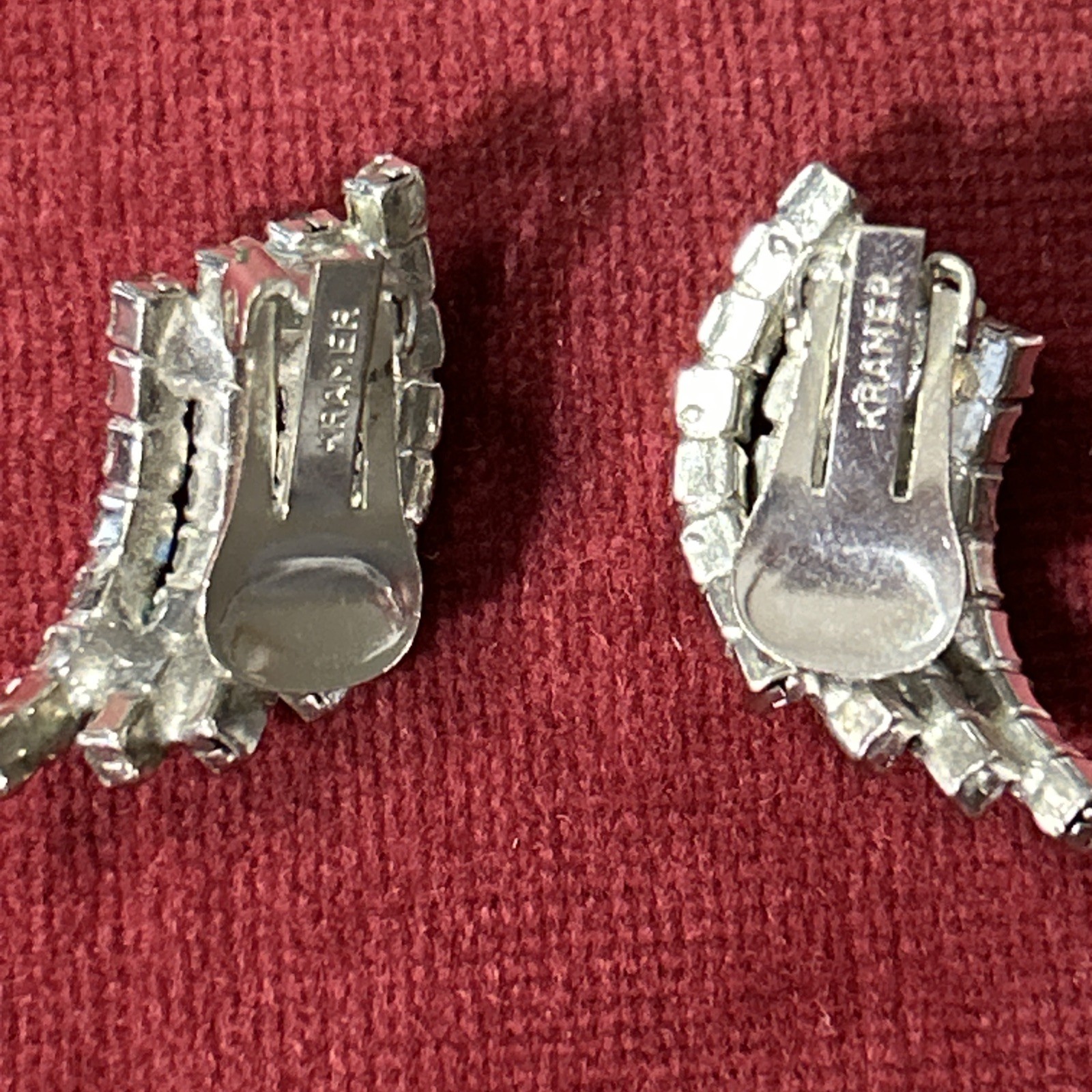 Vtg Stunning KRAMER OF NEW YORK Vintage Aurora Borealis Brooch & Earring Set 352