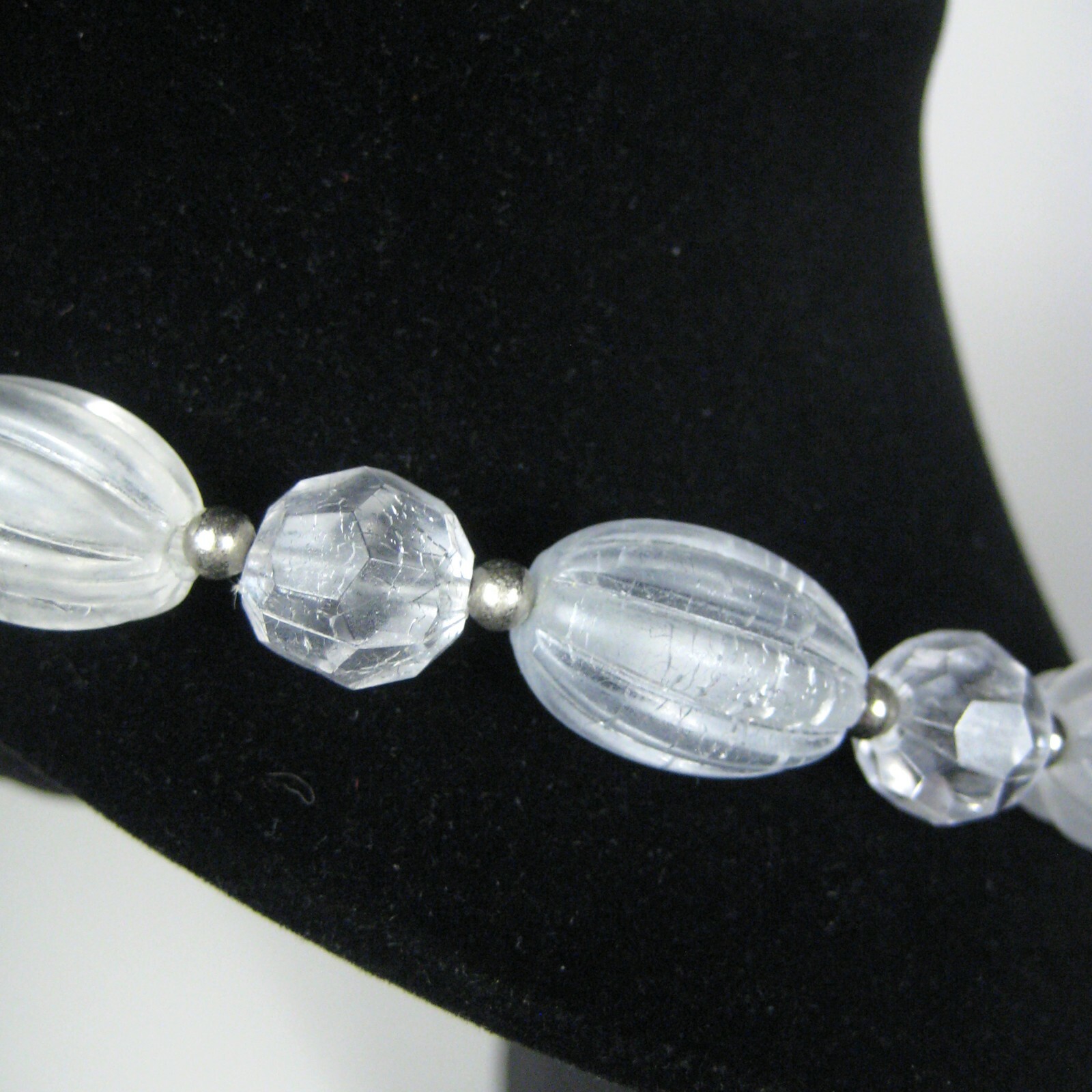 Colorless White Beaded Necklace Strand 25 in VTG 80s 70s Silvertone Facet Women