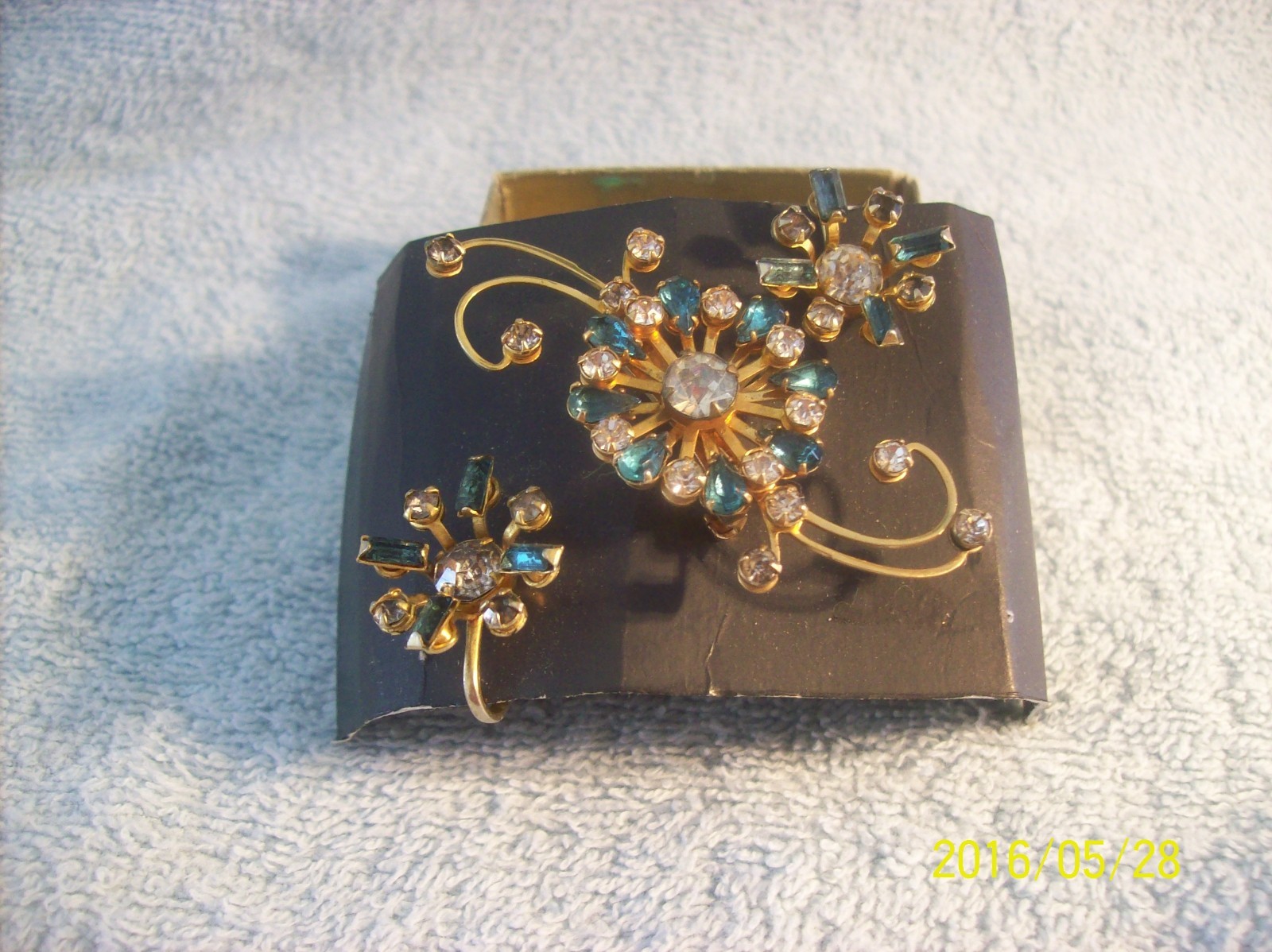 B.N. Signed Vintage Sapphire Blue Rhinestone Earring & Unsigned Brooch