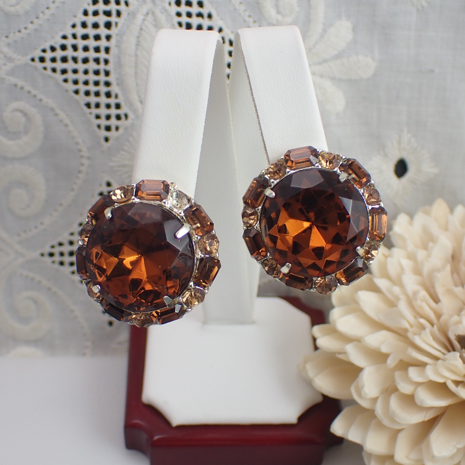 Vintage Bold Golden Brown Rhinestone Round Yellow Gold Plated Clip Earrings