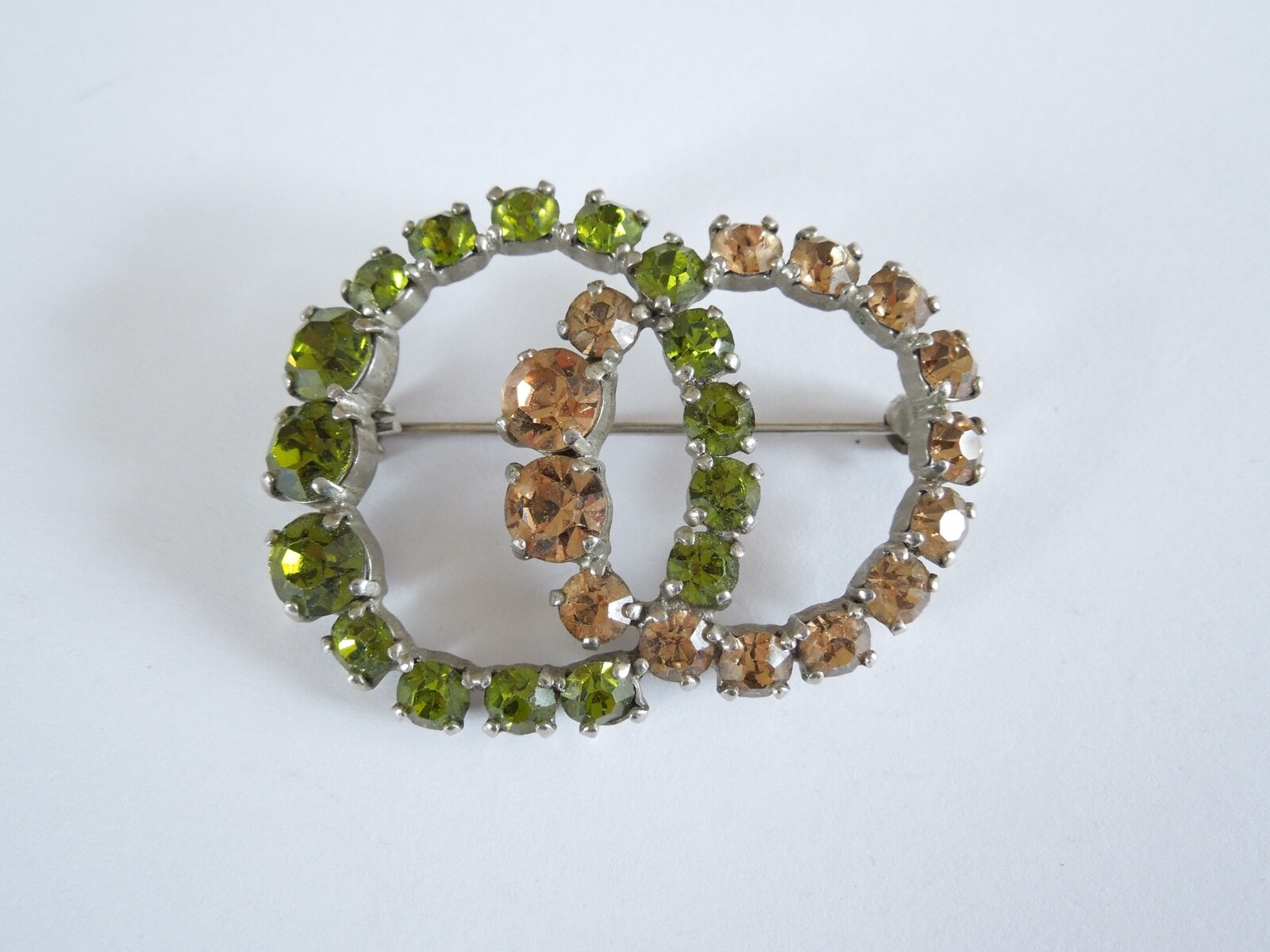 Fashion Jewelry Rhinestone Brooch Connected Rings 7.2 G/4.3 X 3.4 Cm