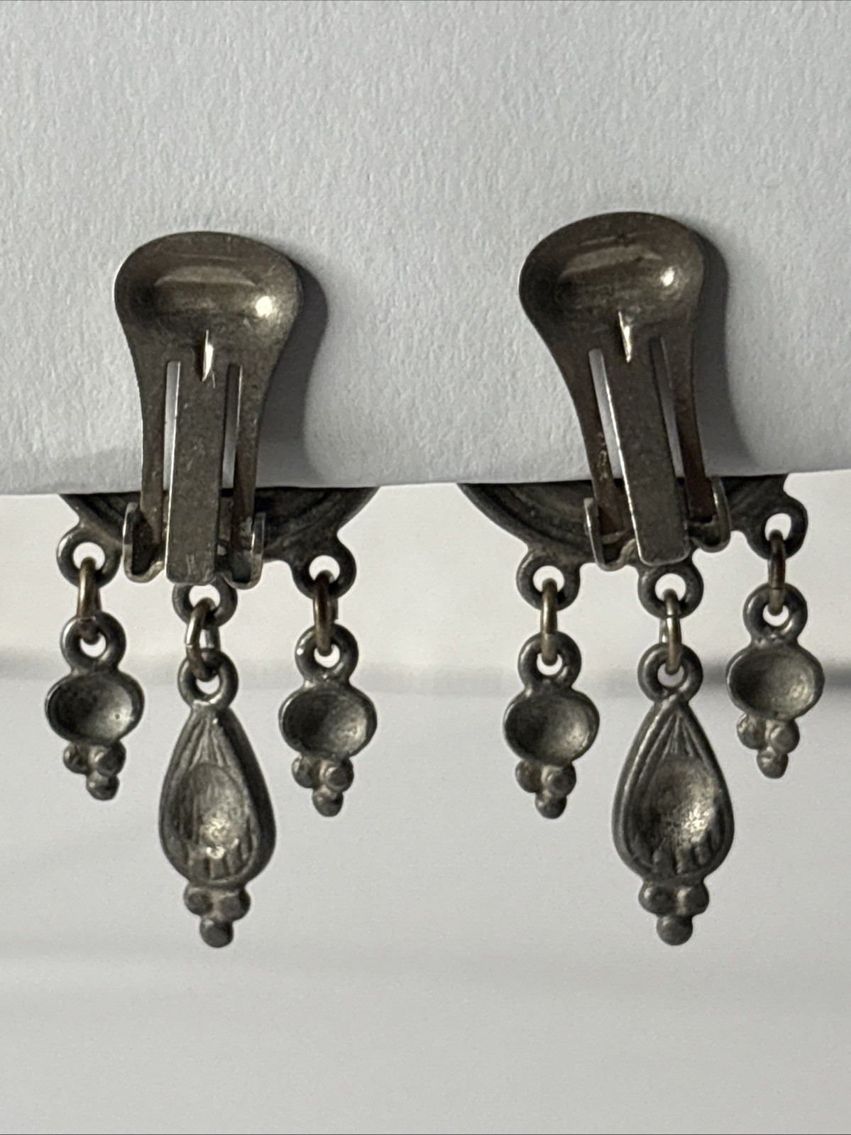 Ben Amun Signed Silver Tone Engraved Medallion Earrings W Three Teardrop Dangles