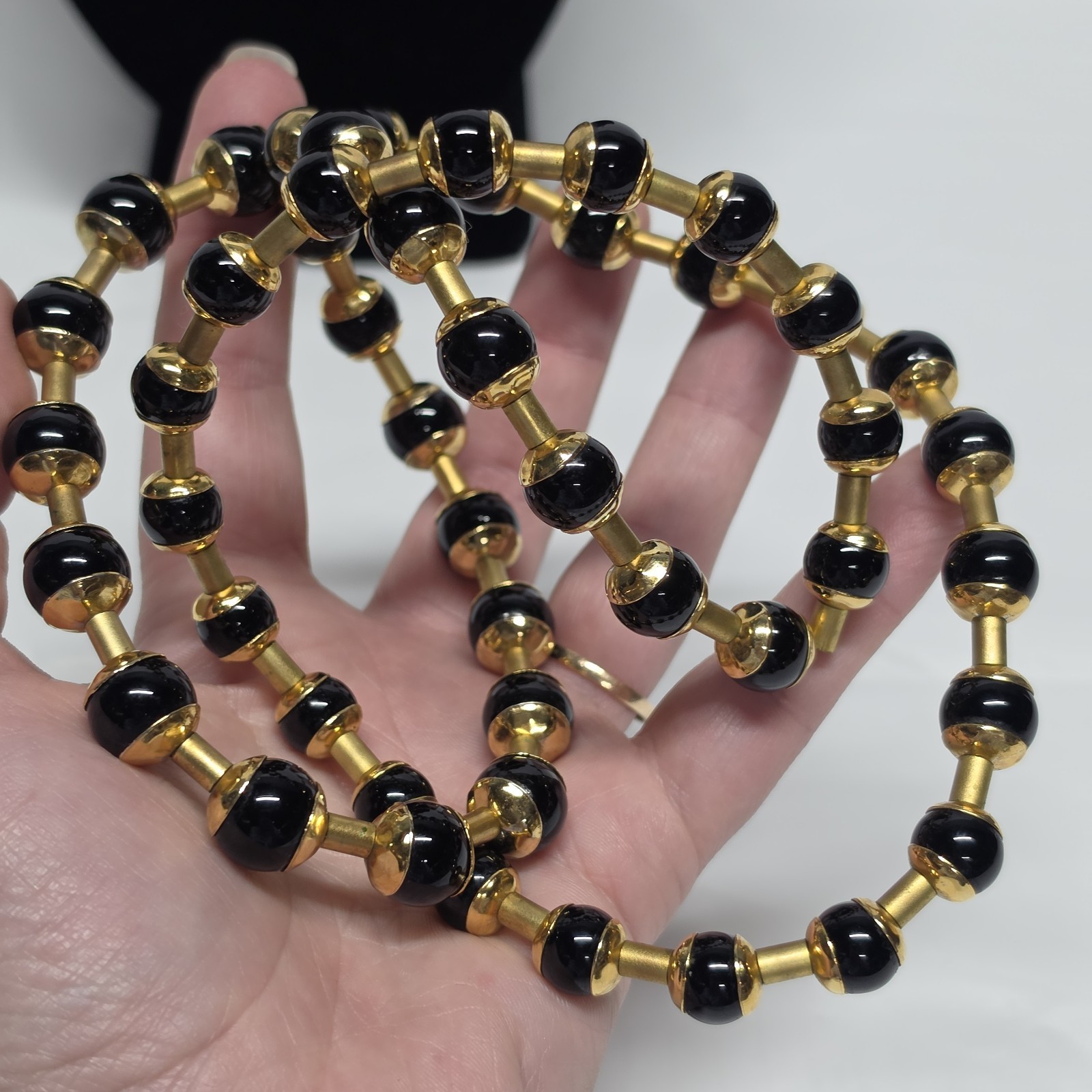 VTG Metropolitan Museum Reproduction Egyptian Reniseneb Black Onyx Necklace 15″