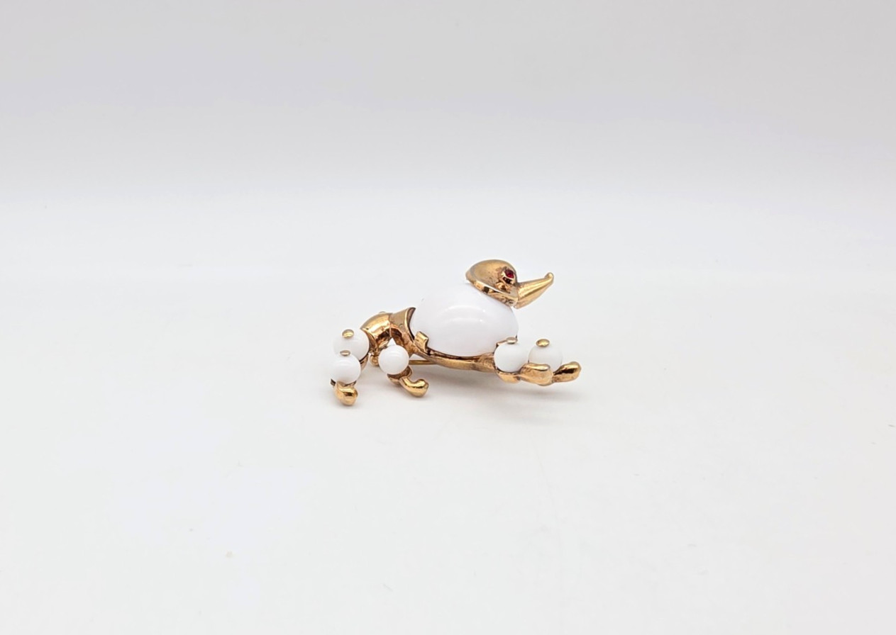 VINTAGE TRIFARI ALFRED PHILIPPE WHITE BEADED FRENCH POODLE DOG PIN/BROOCH AS IS!