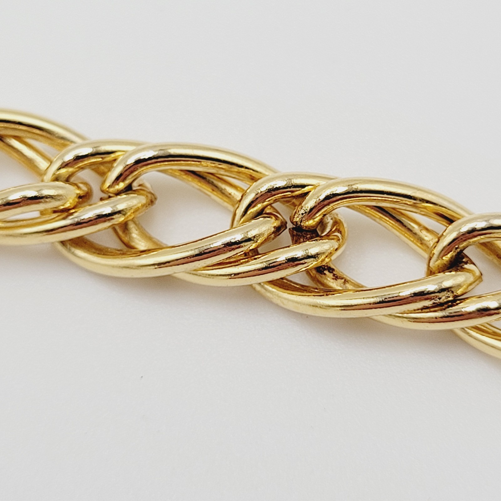 Fancy Oval Link Fancy Curb Shiny Gold Tone Vintage Chain Bracelet 7.25 Inch