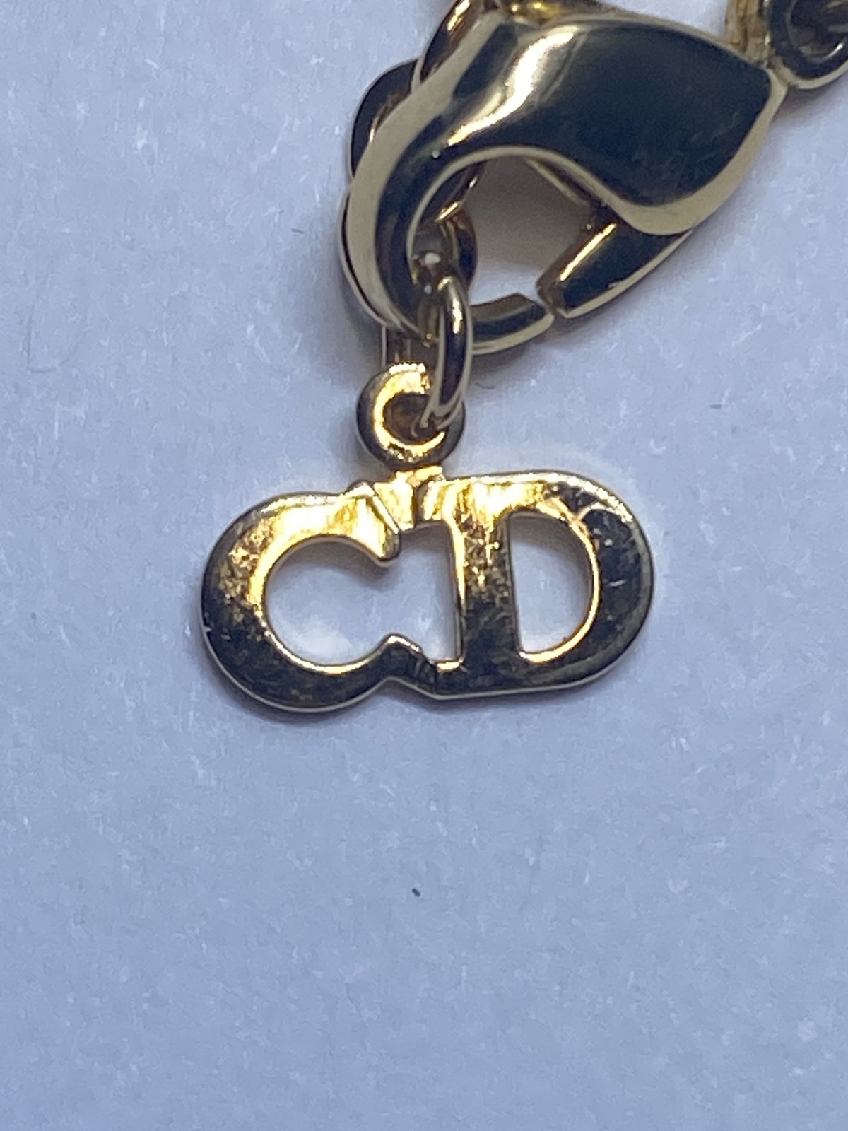 Christian Dior Vintage Gold Tone Crystal V-Shape Necklace 17″ COA