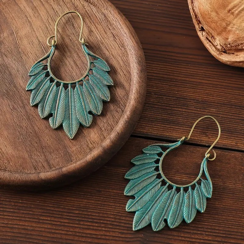 Boho Vintage Green Leaf Pendant Dangle Earrings Zinc Alloy Jewelry 