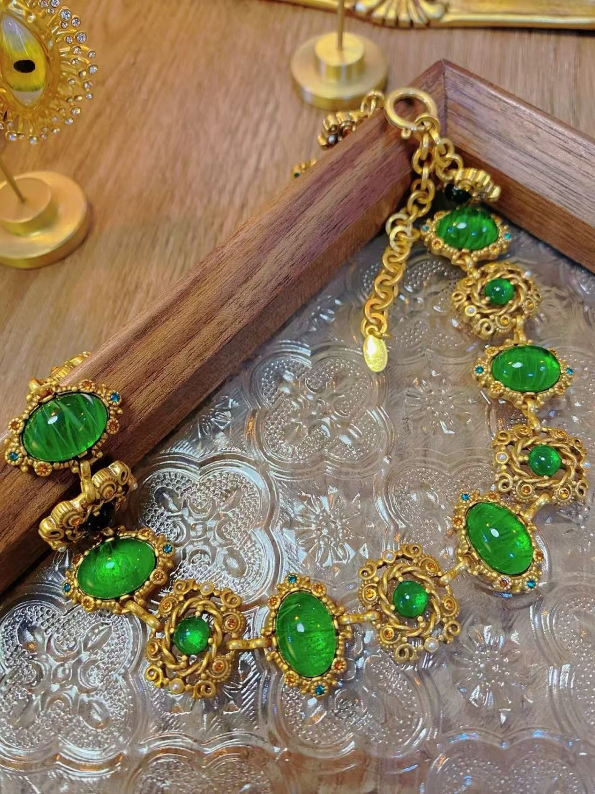 Vintage Emerald Green Statement Necklace & Bracelet Set Gold Filigree Jewelry