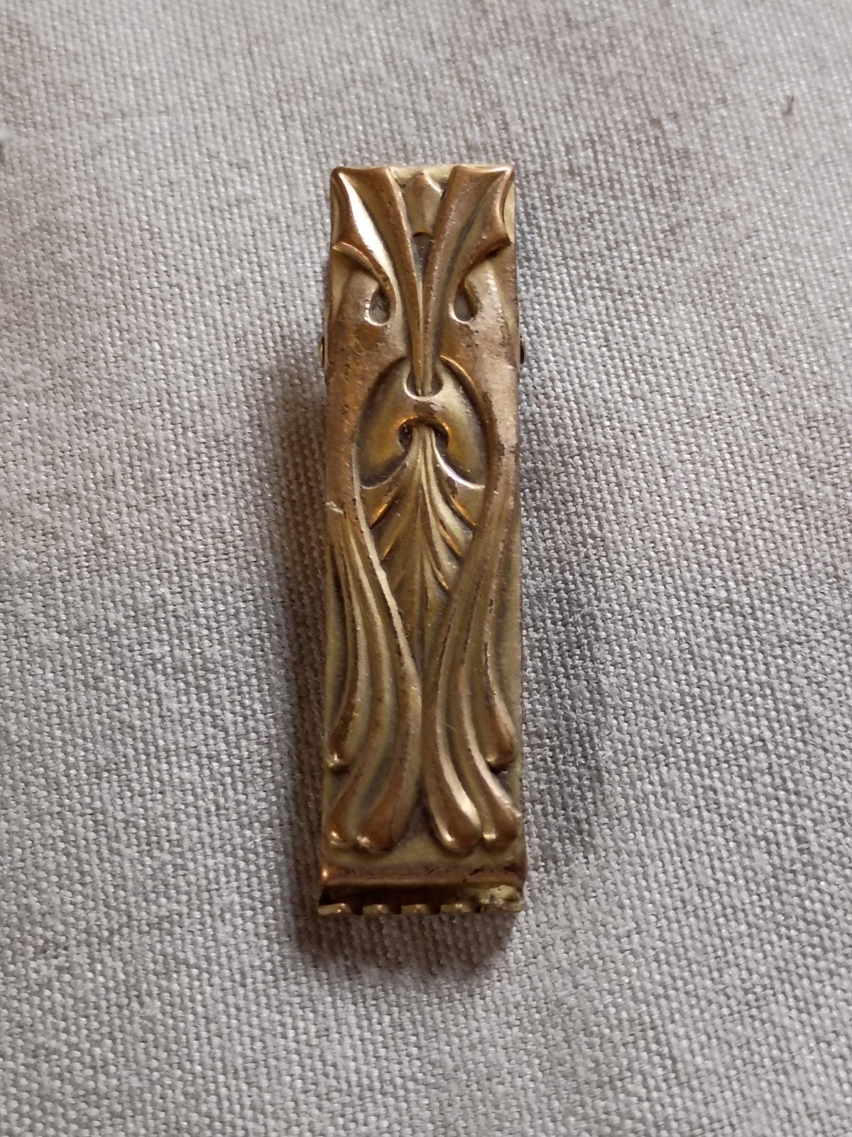 Antique Victorian Gold Filled Clip.